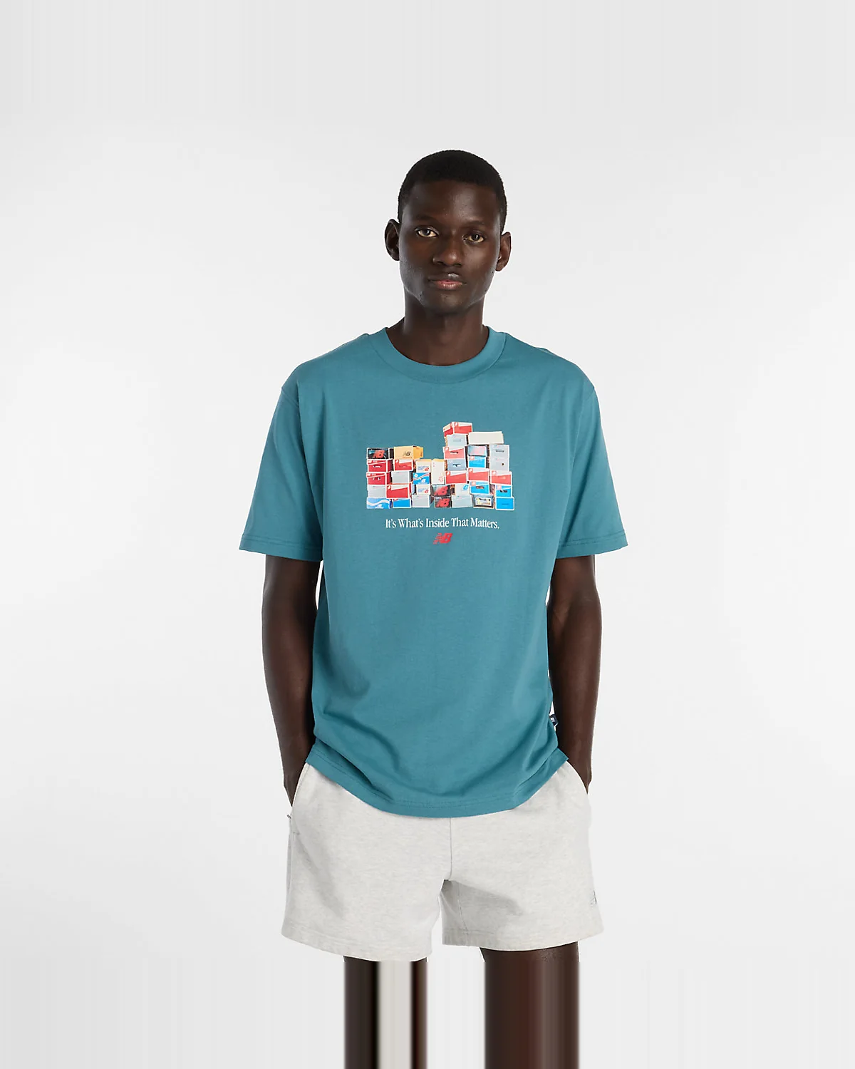 Футболка New Balance Boxes с принтом — 2