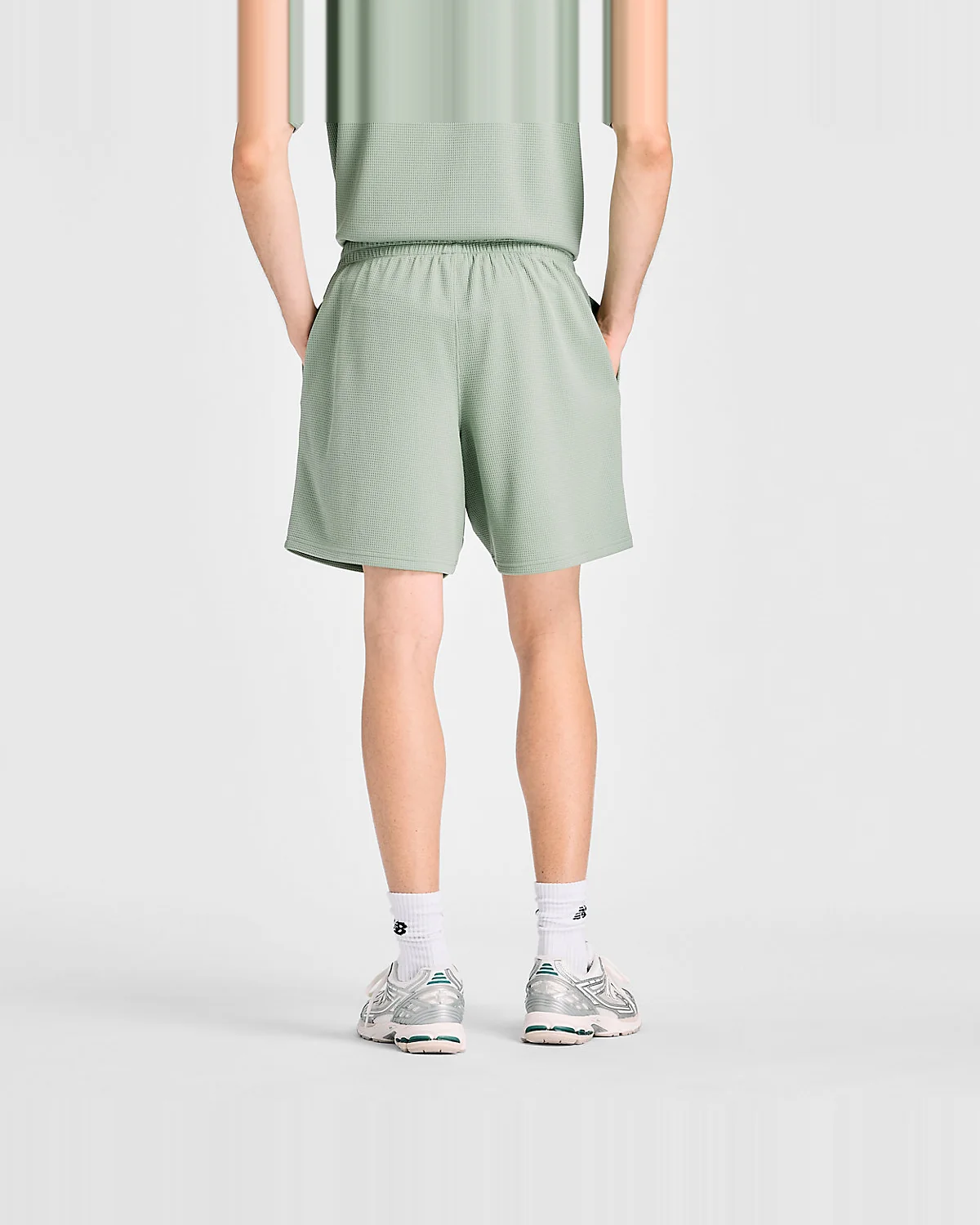 Шорты New Balance Textured Check оливковые — 3