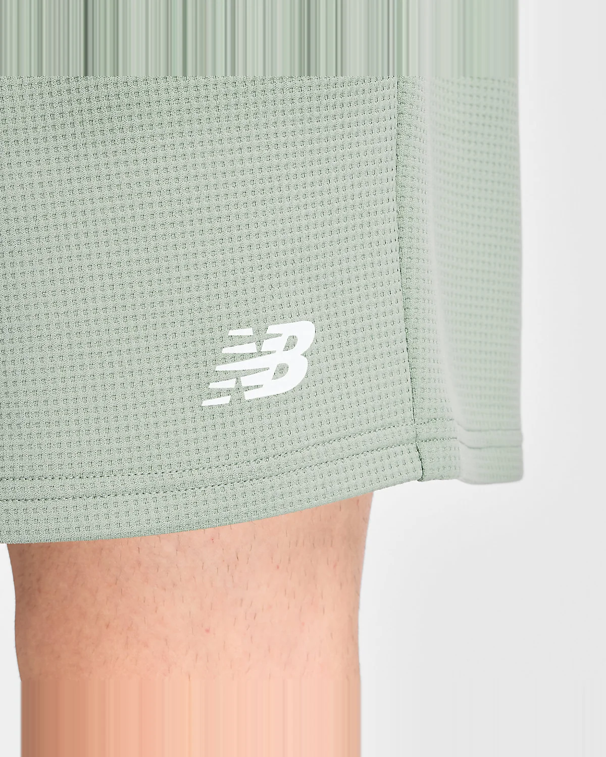Шорты New Balance Textured Check оливковые — 6