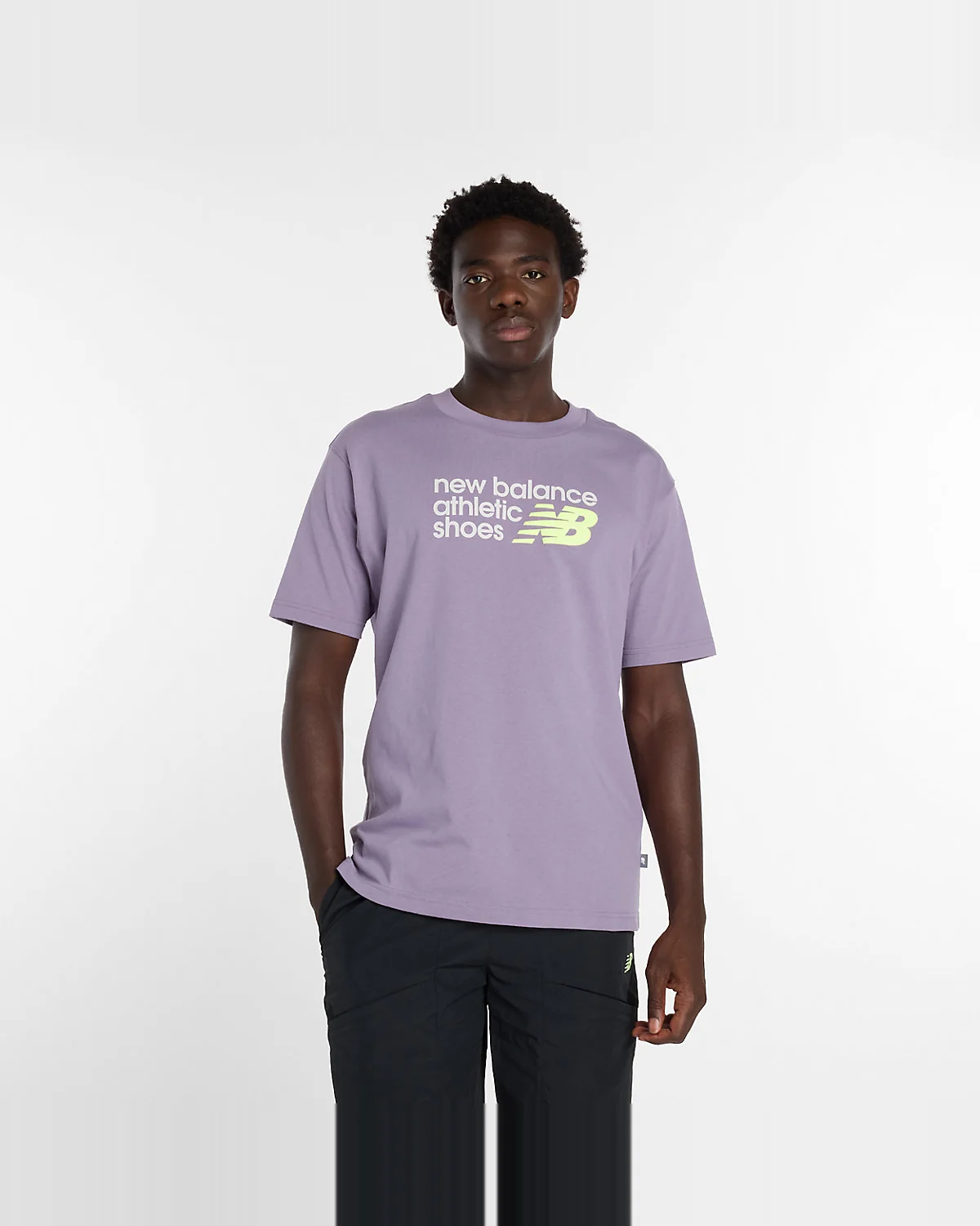 Футболка New Balance Athletics Premium Relaxed сиреневая — 2