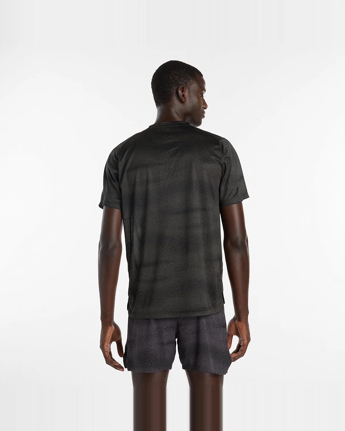 Футболка New Balance RC Essential Printed — 4