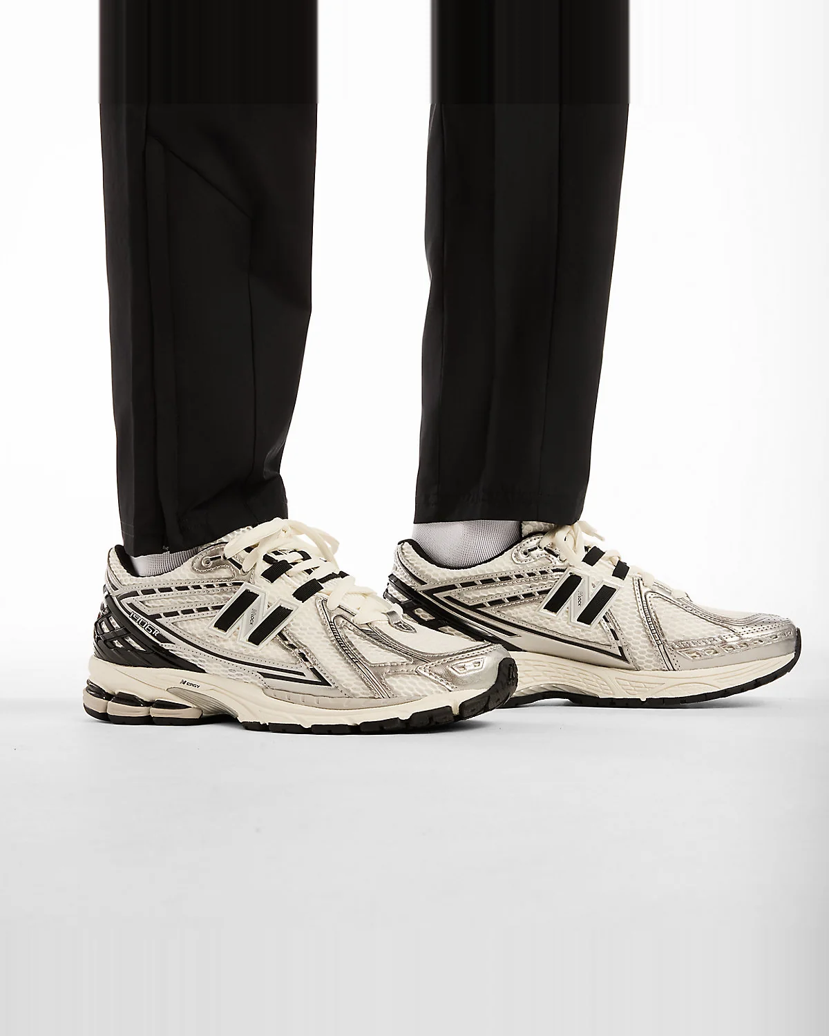 Мужские брюки New Balance Utility Woven — 5