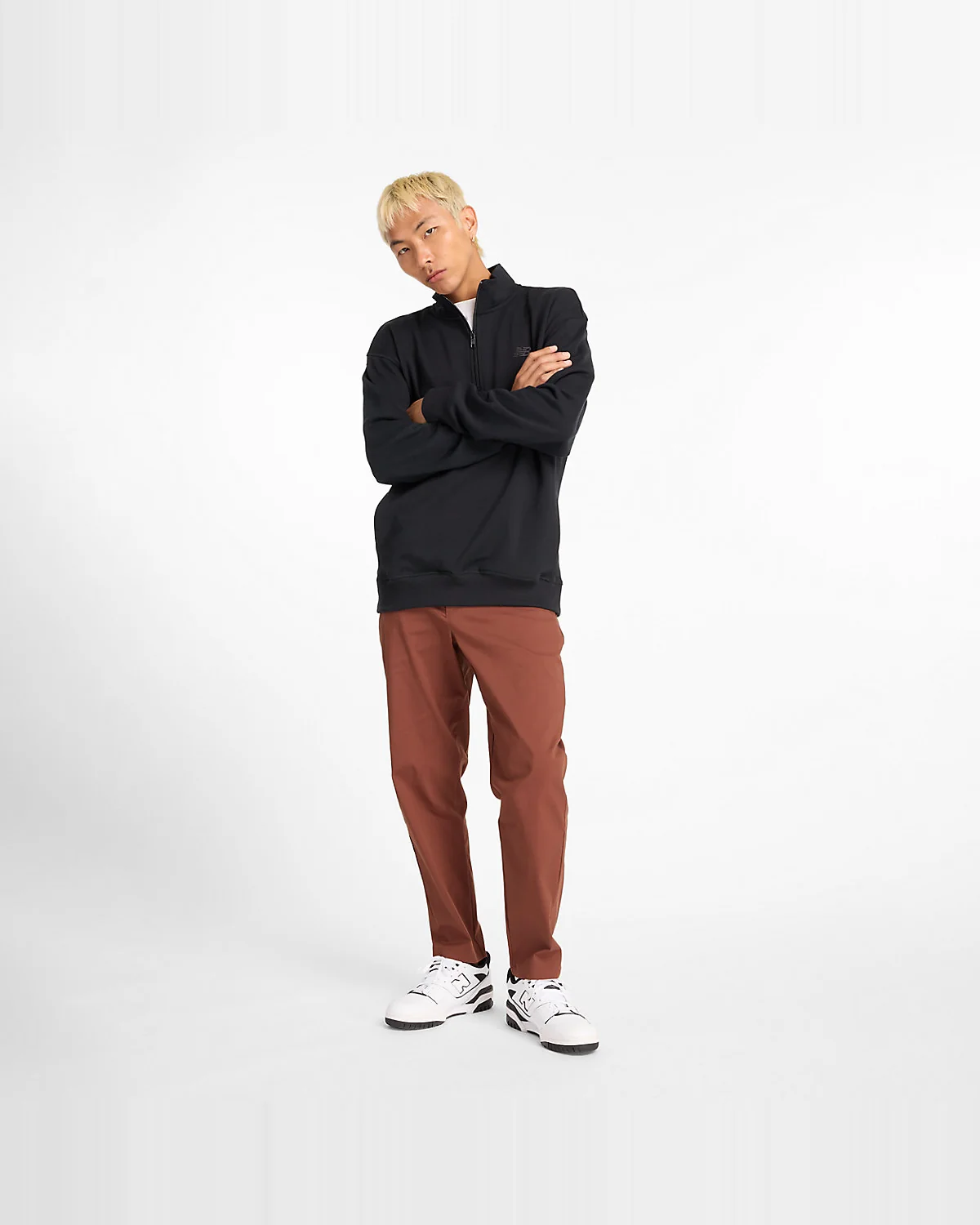 Пуловер New Balance Athletics Fleece 1/2 Zip черный — 5