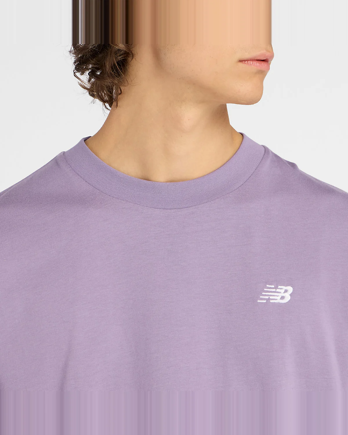 Футболка New Balance Sport Essentials Cotton фиолетовая — 3