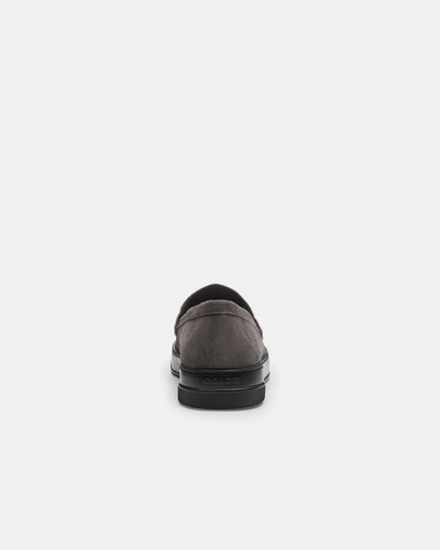 Замшевые лоферы Coach с фирменным принтом