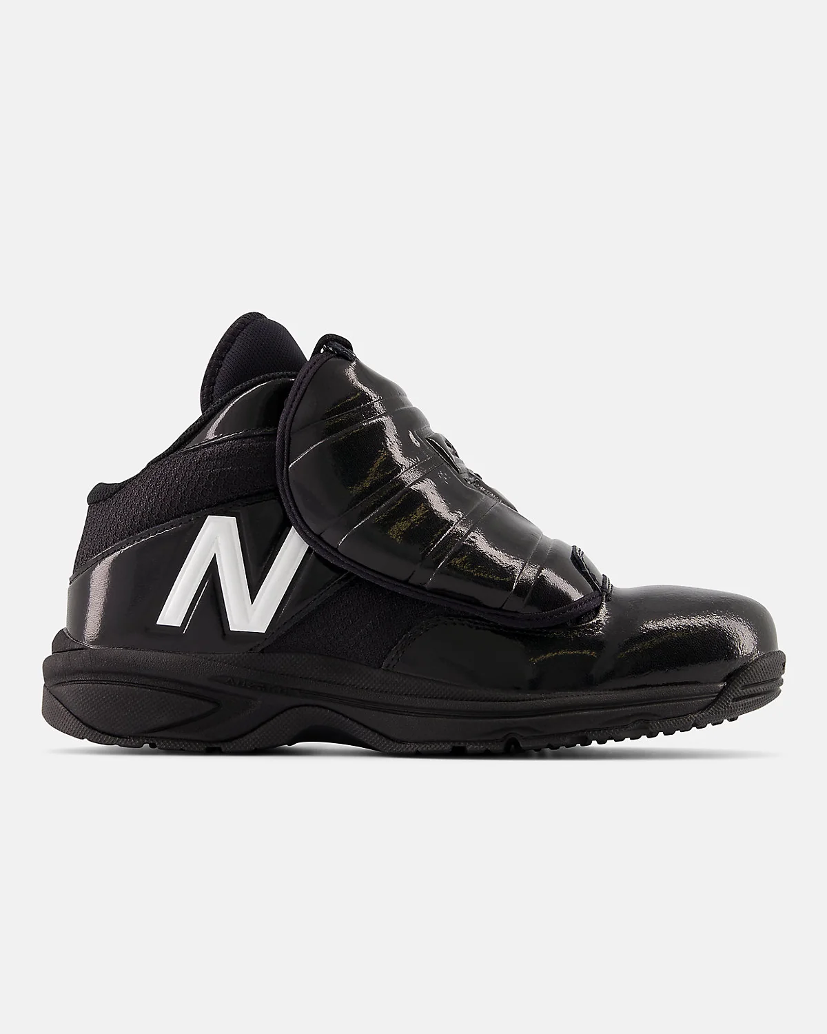 Белые высокие кроссовки New Balance 460v3 с защитой носка
