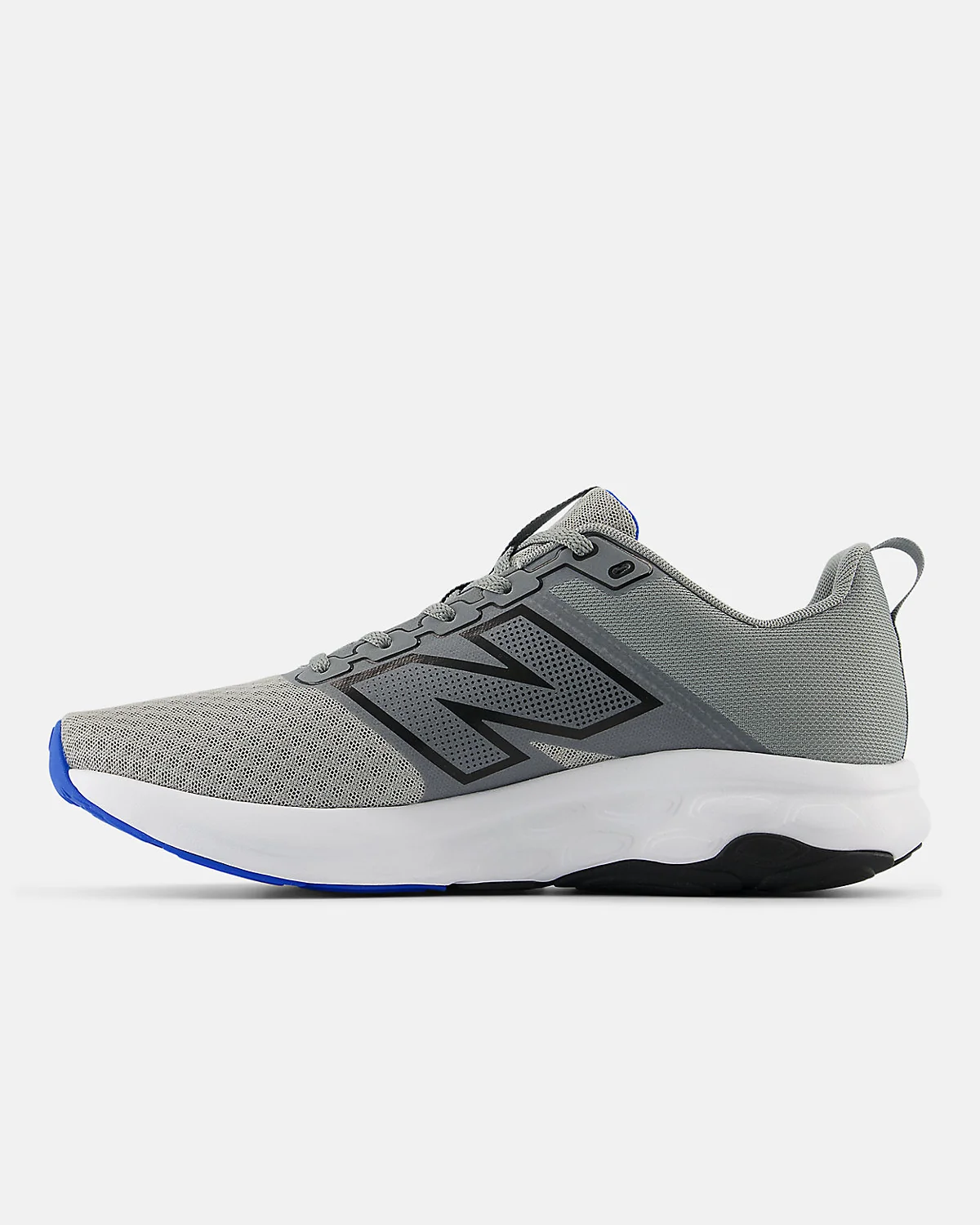 Чёрные кроссовки New Balance 460v4, вид спереди, видна форма и серые акценты.