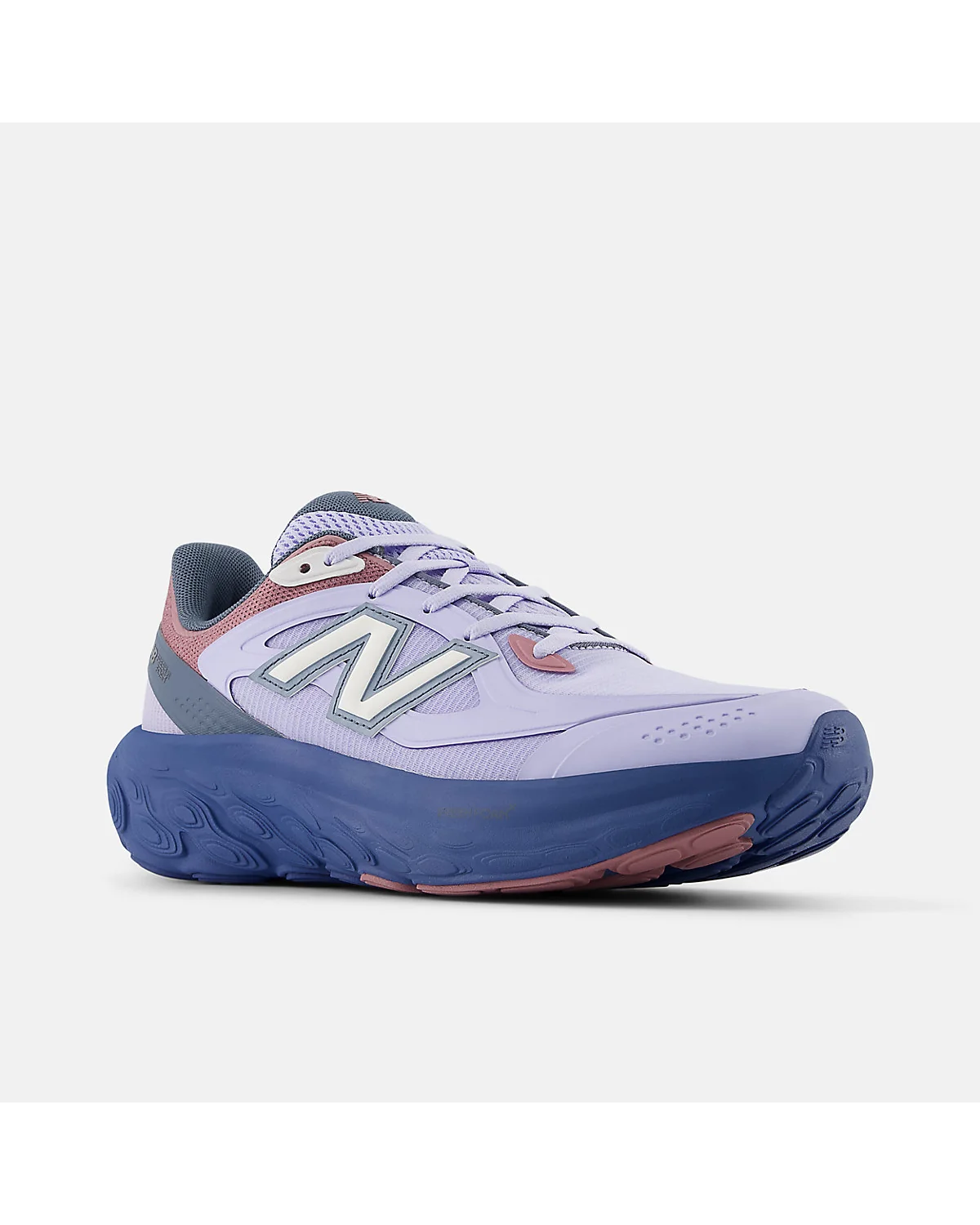Кроссовки New Balance Fresh Foam Trainer, трёхчетвертной ракурс с мягкой подошвой