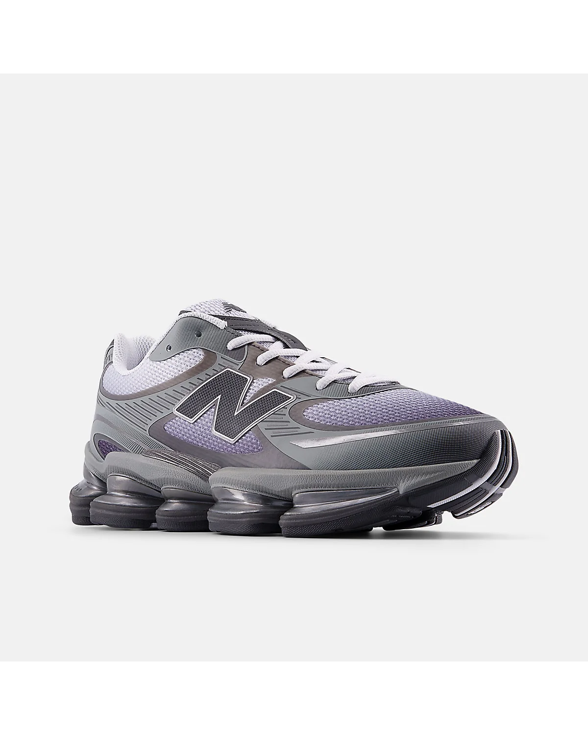 Серо-чёрные кроссовки New Balance ABZORB 2000, медиальный вид с чёрной подошвой
