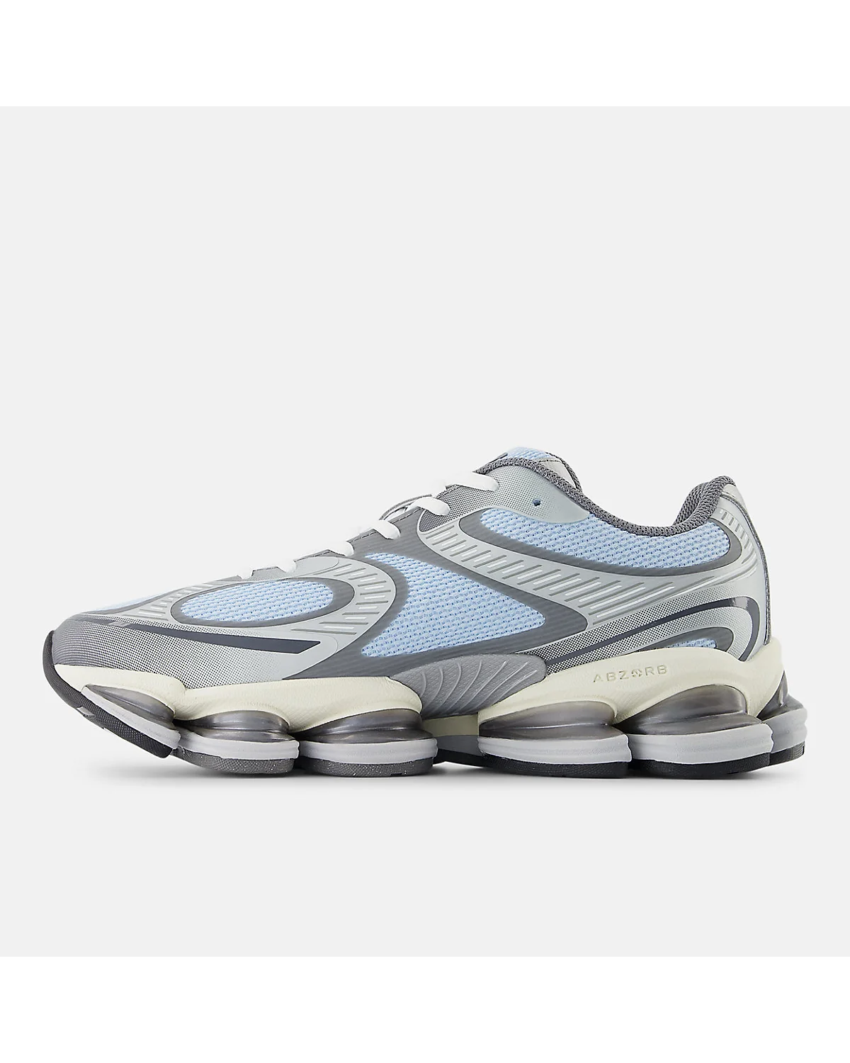 Толстая подошва кроссовок New Balance Abzorb 2000 с видимыми слоями амортизации.