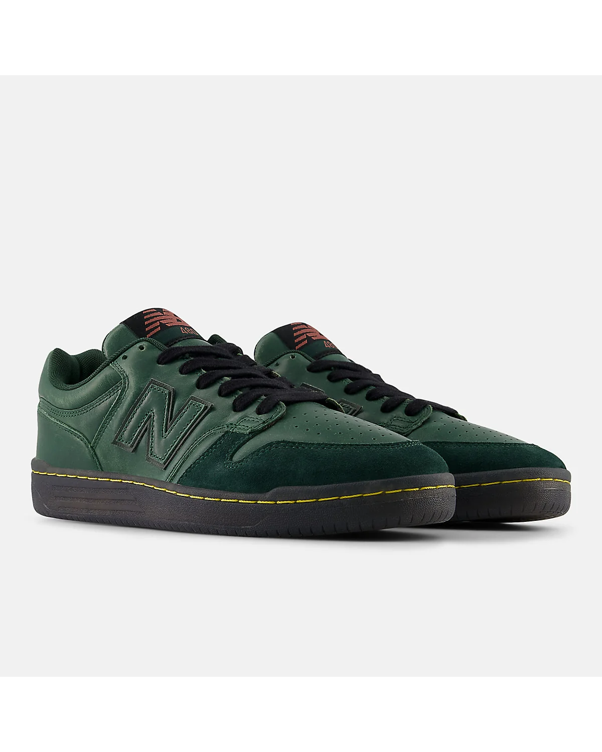 Зелёные кроссовки New Balance NB Numeric 480, полуоборот влево, видны боковые панели.