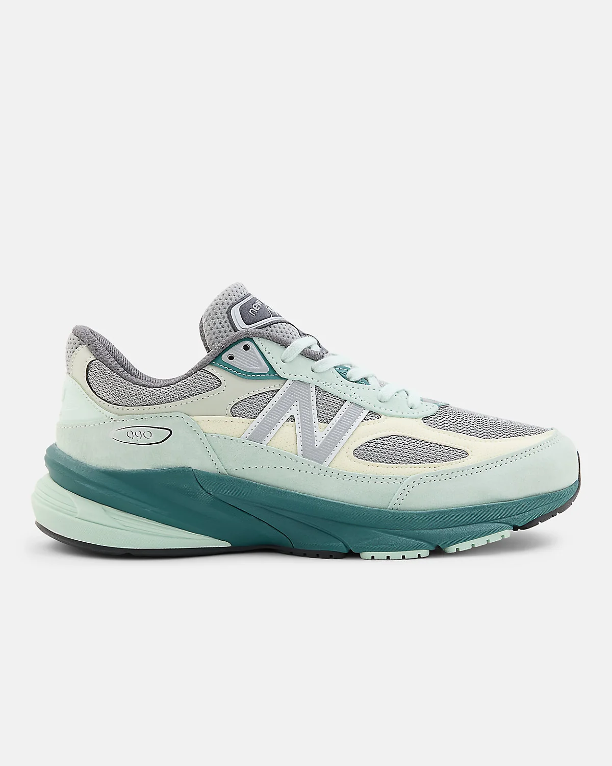 Кроссовки New Balance 990v6 цвета индиго, другой ракурс