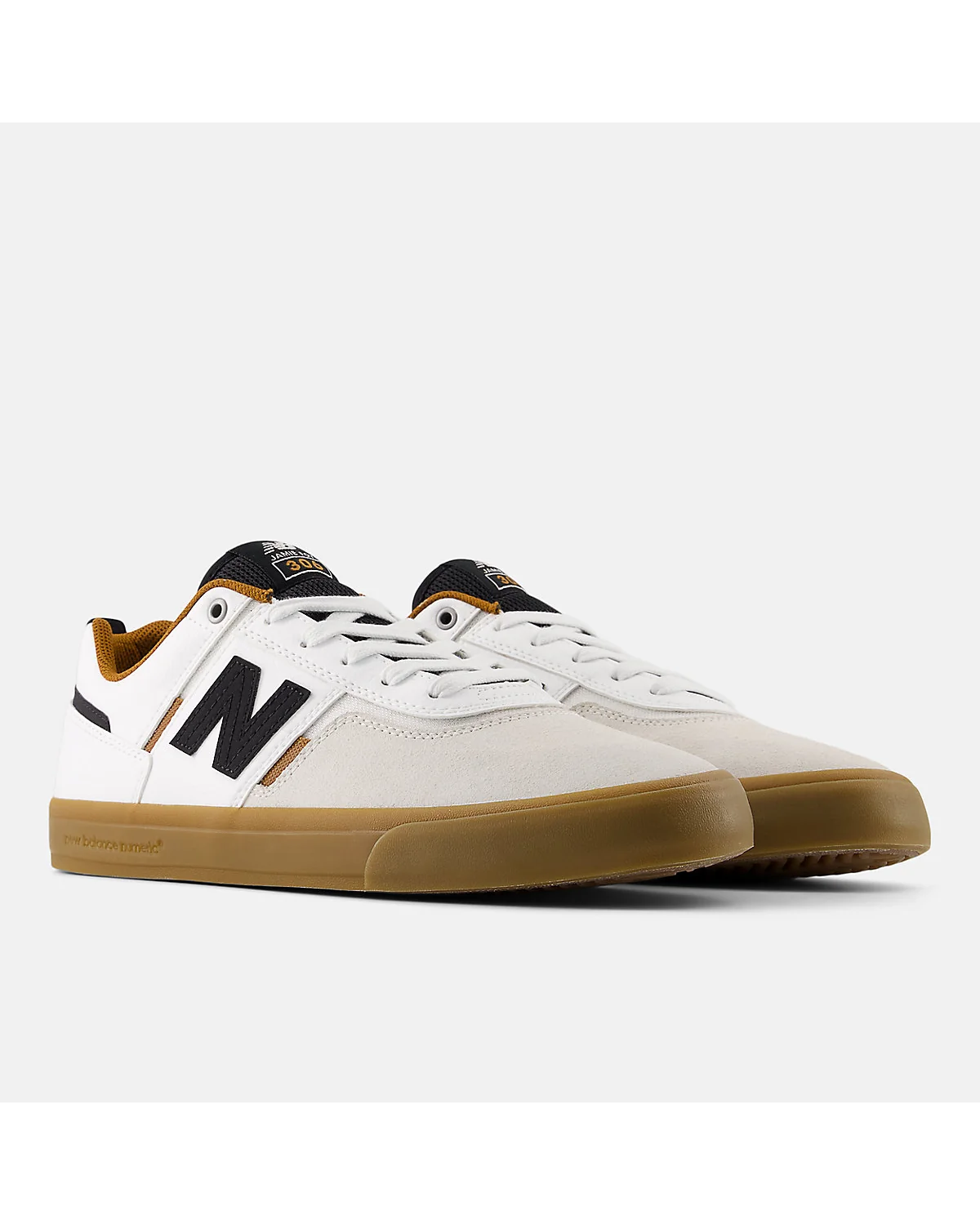 Боковой вид скейтовых кроссовок New Balance Numeric Jamie Foy 306 со светлой подошвой.