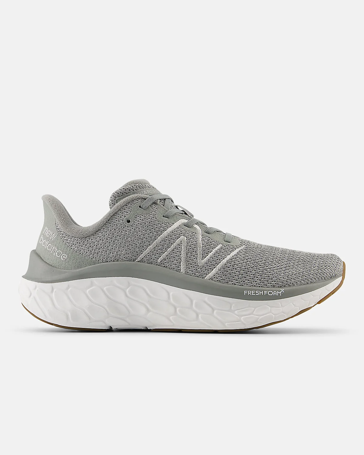 Чёрные беговые кроссовки New Balance Fresh Foam X Kaiha Road, вид сбоку.