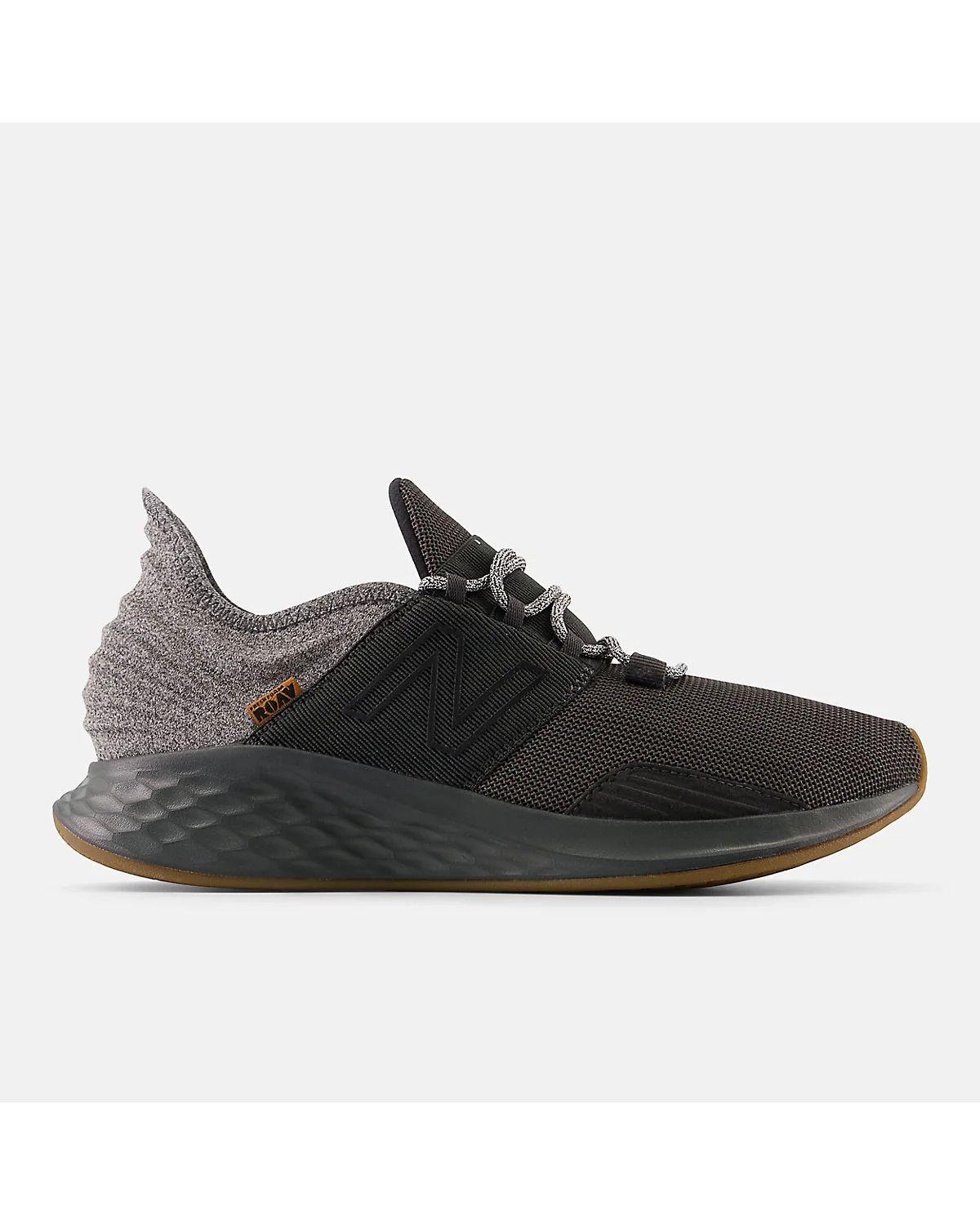 Белые кроссовки New Balance Fresh Foam Roav, вид сбоку