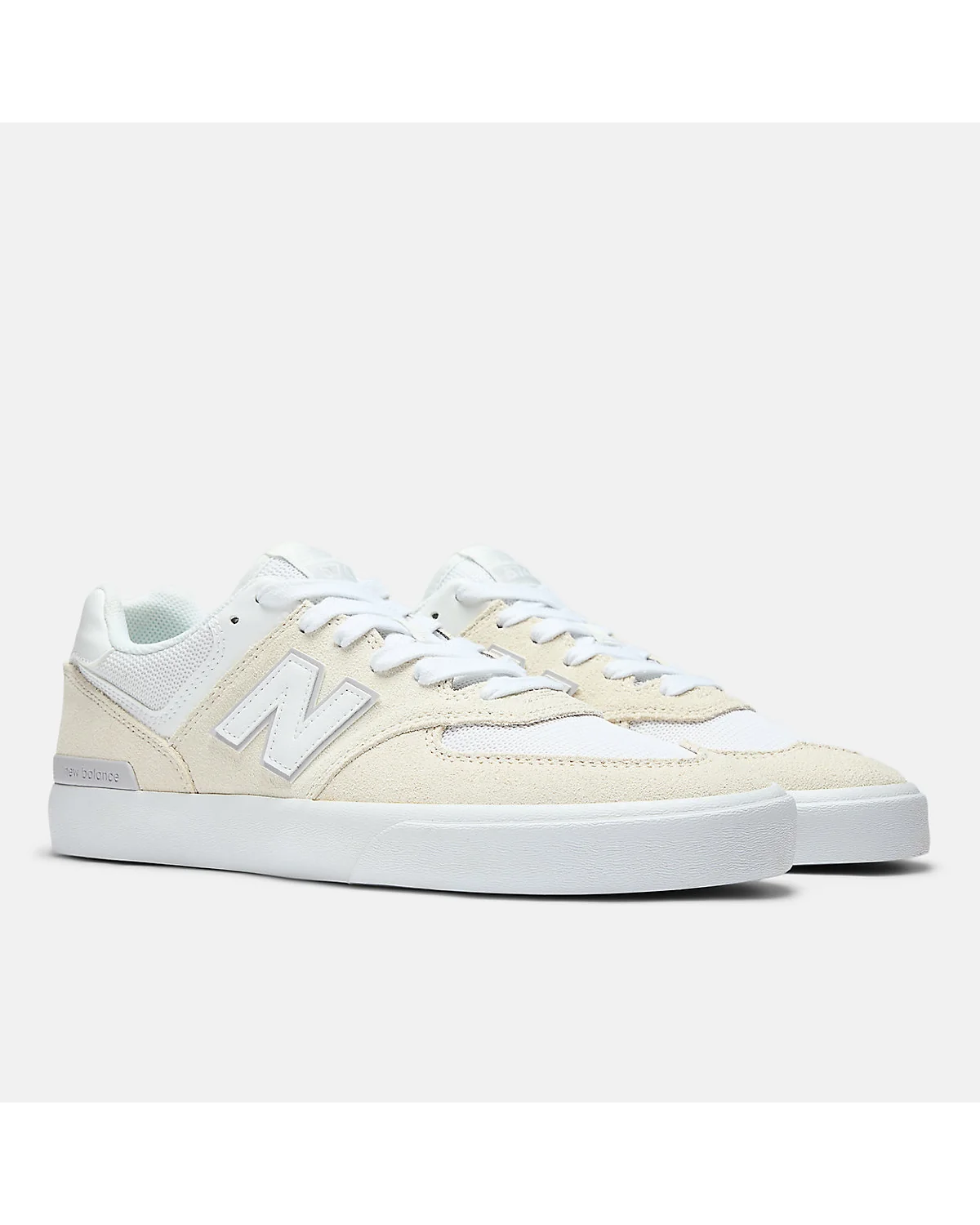 Кеды New Balance Numeric 574 Vulc белые с простым дизайном, вид сбоку