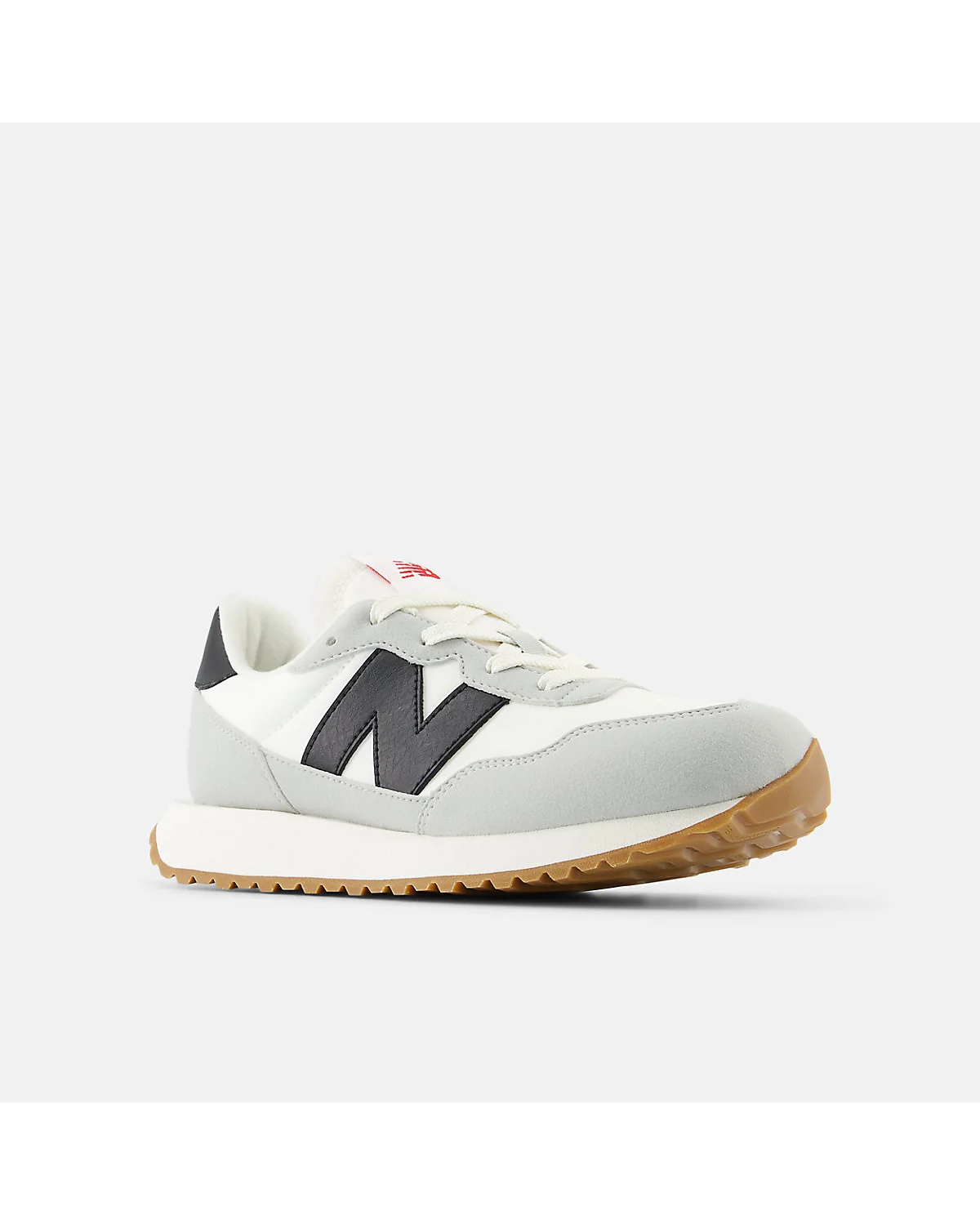 Детские кроссовки New Balance 237 Lace, вид под углом.