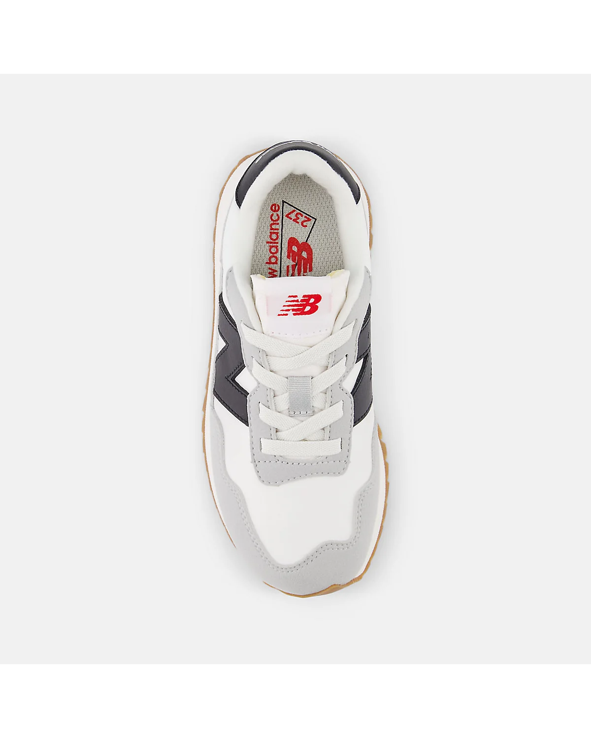 Подошва кроссовок New Balance 237 Bungee с узором протектора.