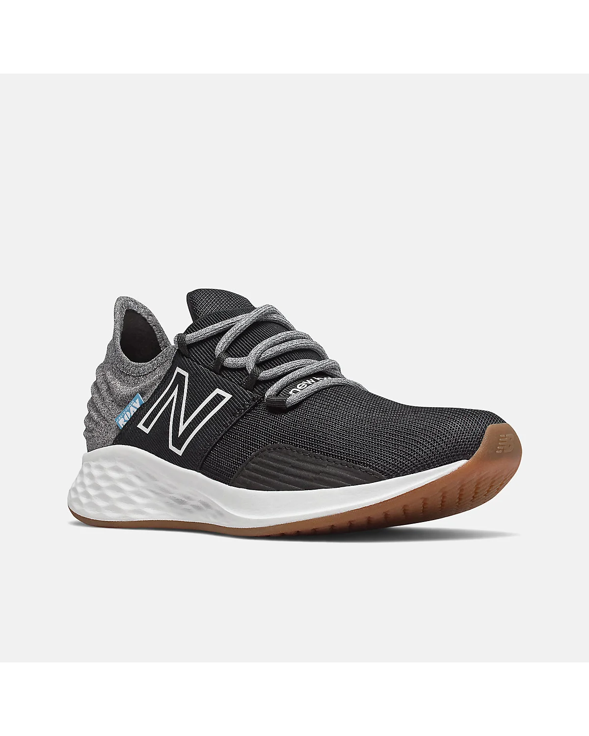 New Balance ROAV LACE черные, вид под углом.