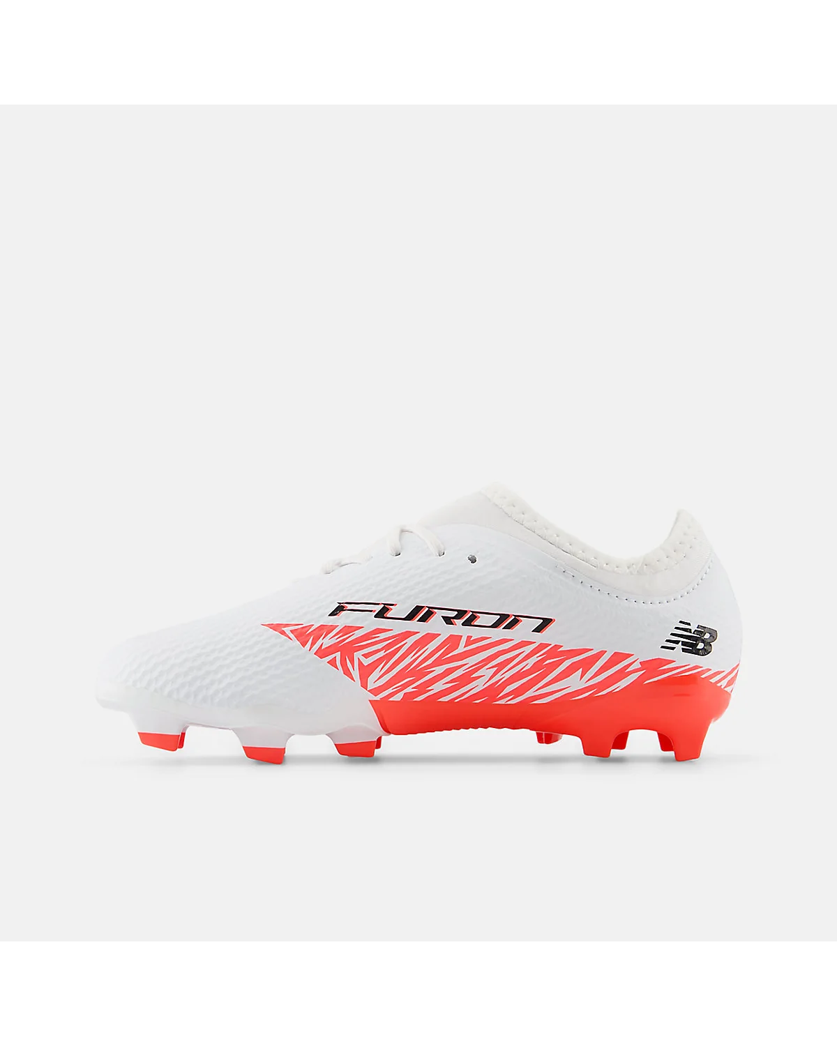 Футбольные бутсы New Balance Furon белые с красным с логотипом на боку