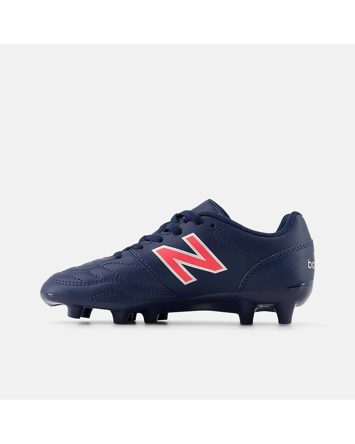 Нижняя часть бутс New Balance 442: шипованная FG подошва тёмно-синего цвета