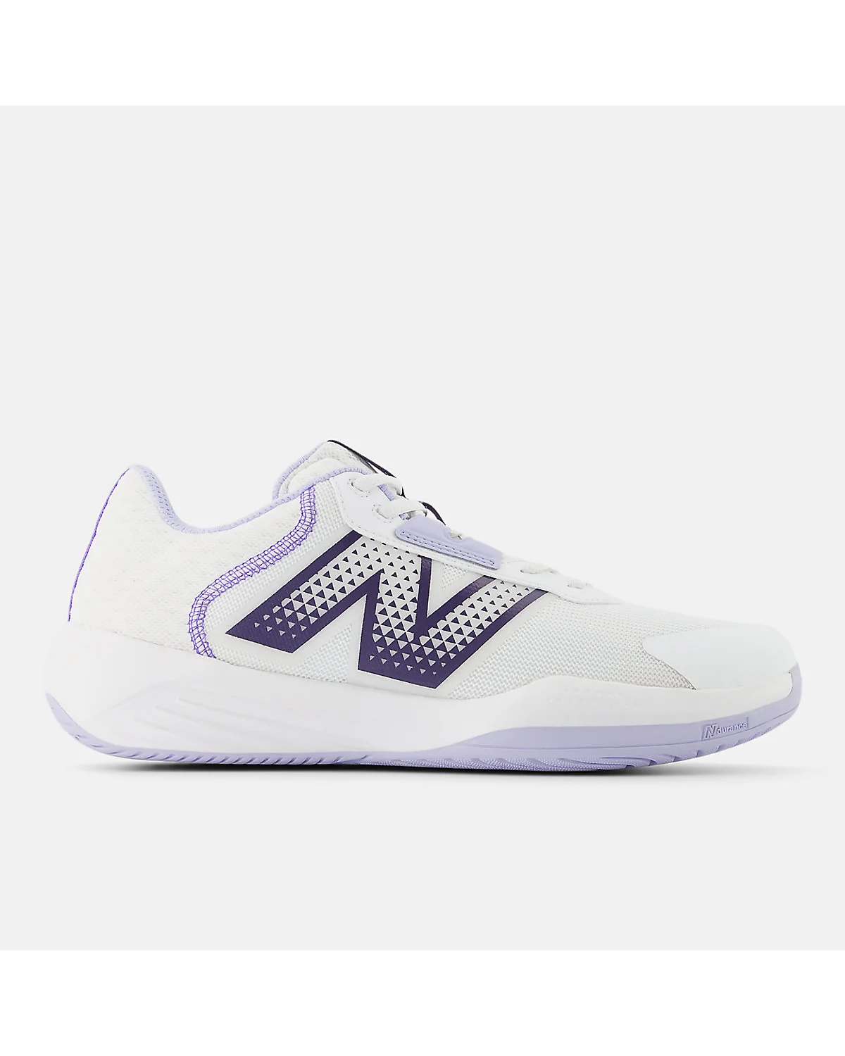 Белые кроссовки New Balance 696v6 с серыми и сиреневыми вставками, вид сбоку.