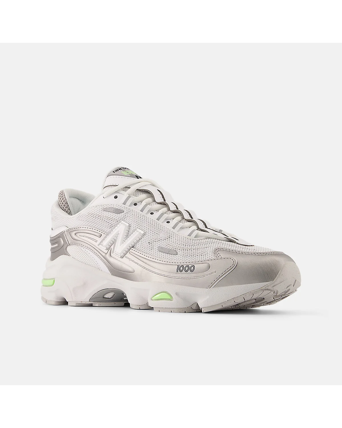 Кроссовки New Balance 1000D с сегментированной подошвой и зелёным элементом, другой ракурс