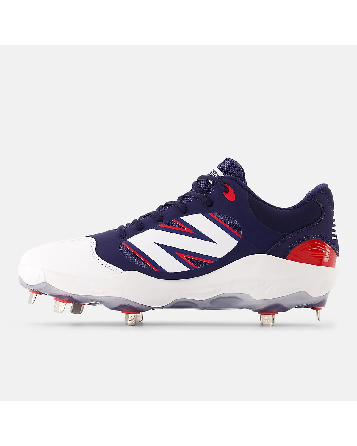 Подошва бутс New Balance Fresh Foam X 3000v7 с металлическими шипами и логотипом