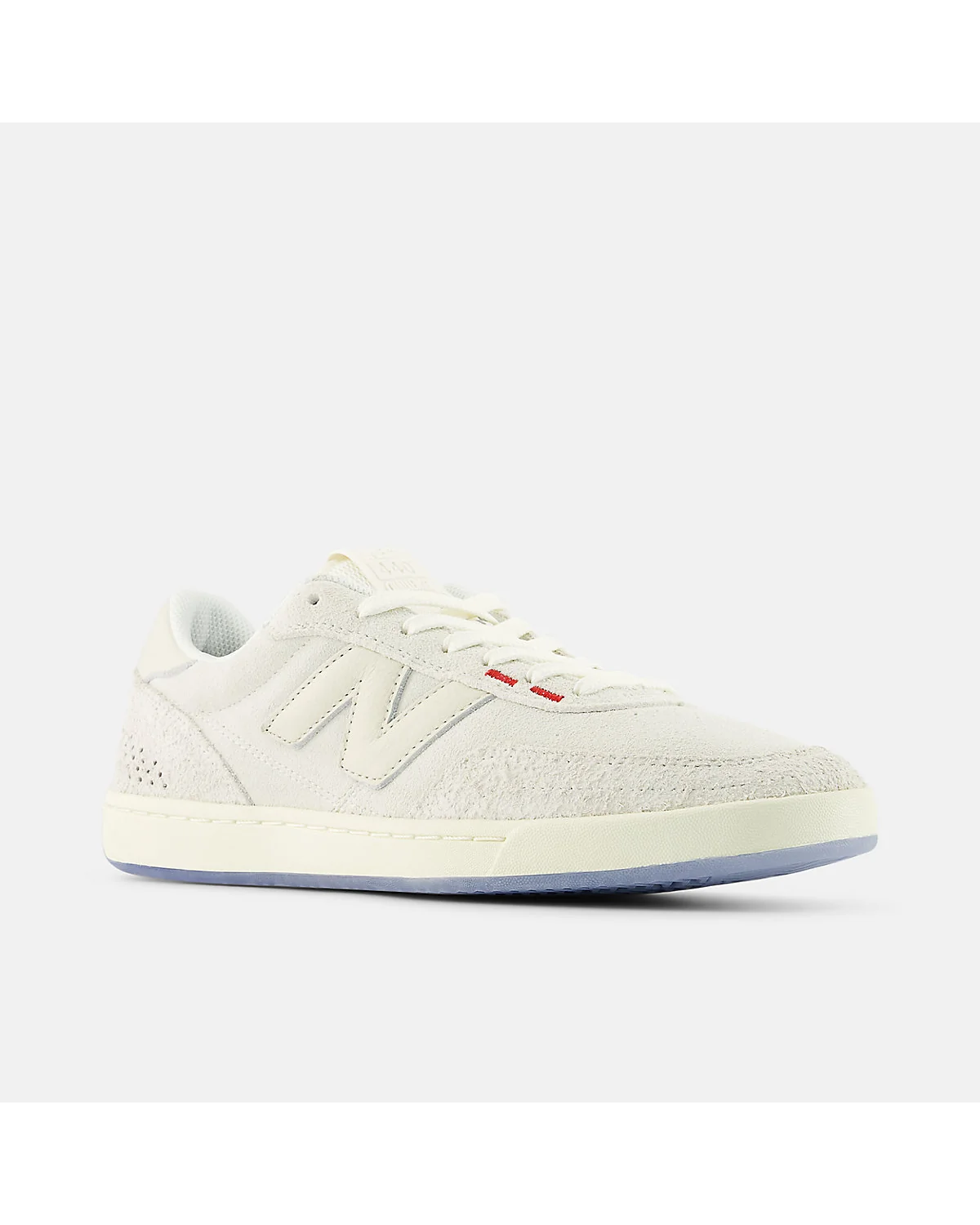 Кроссовки New Balance Numeric 440 V2 цвета морская соль, вид спереди-сбоку.