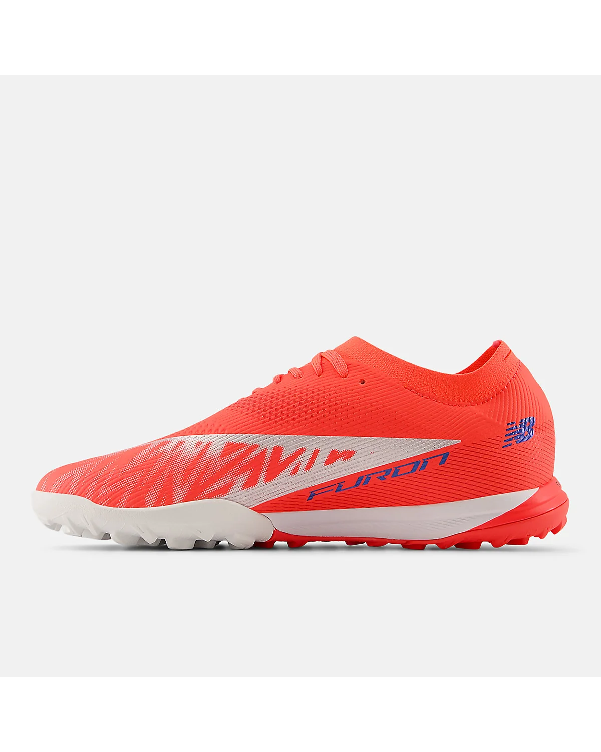 Подошва кроссовок New Balance Furon Elite TF с рельефным рисунком для синтетического поля.