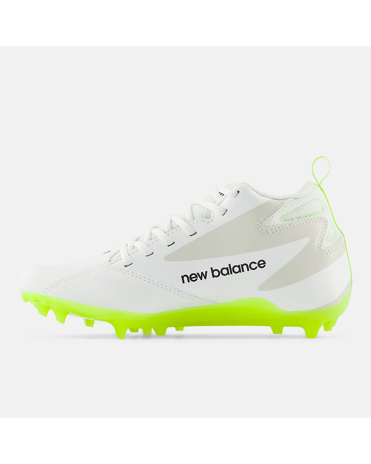 Крупный план подошвы белых кроссовок New Balance Rush v4 Mid