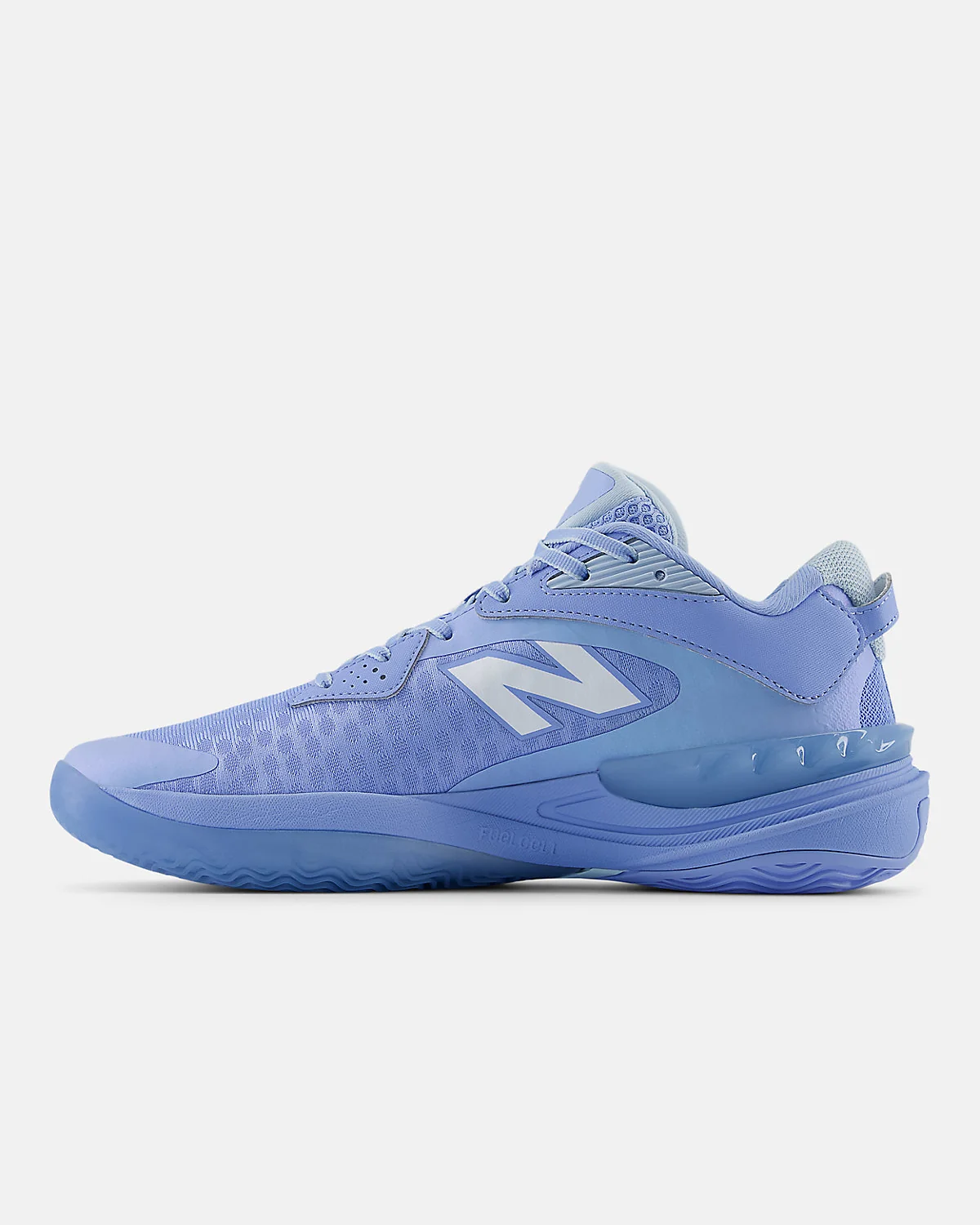 Кроссовки New Balance HESI LOW V2 в ракурсе с видом подошвы.
