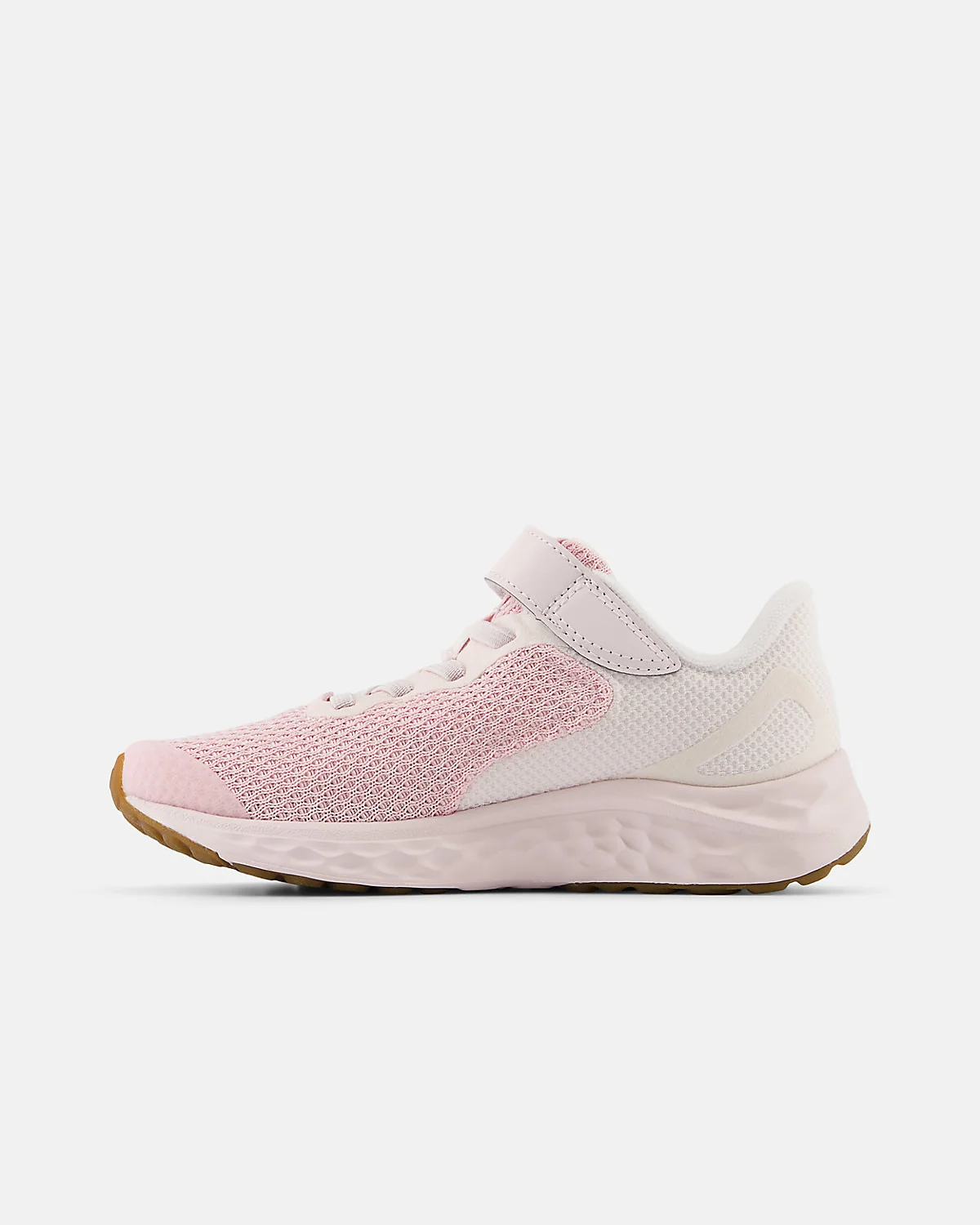 Задняя часть чёрных детских кроссовок New Balance Fresh Foam Arishi v4