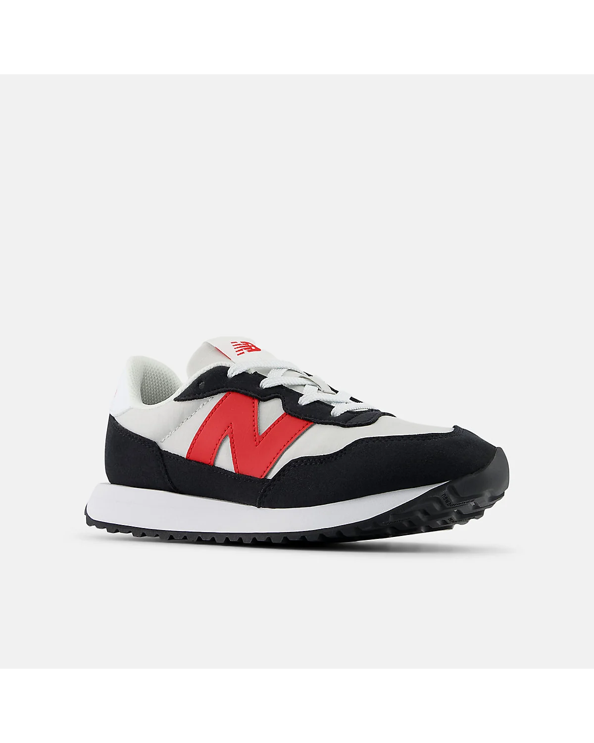 Детские кроссовки New Balance 237 серо-красные, боковой угол.