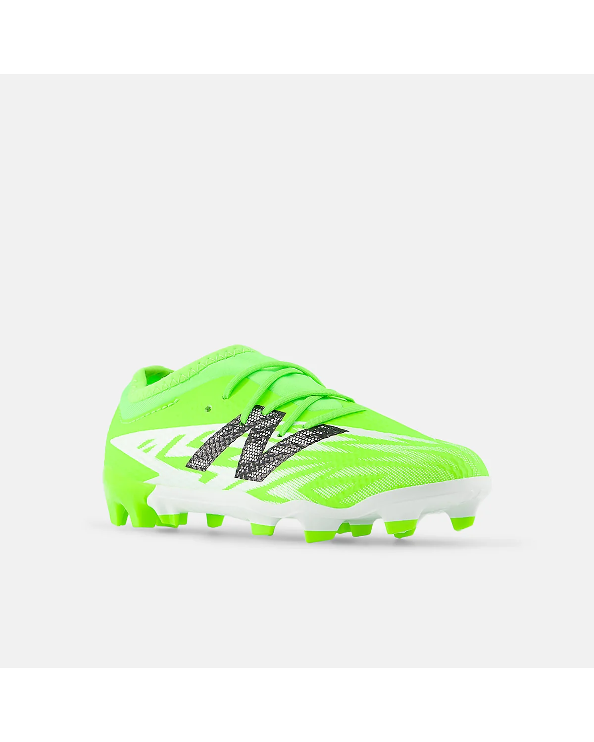Детские футбольные бутсы New Balance зелёные с чёрным логотипом, второй ракурс