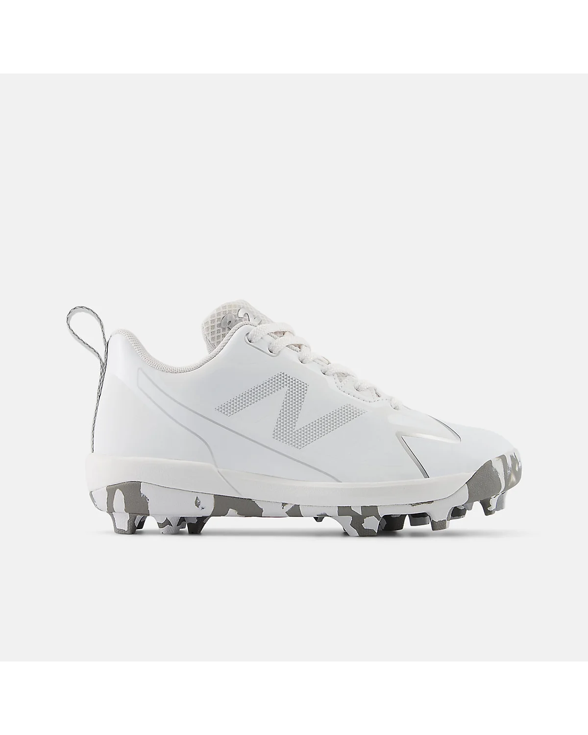 Детские шиповки New Balance белые с серебристой платформой, вид сбоку