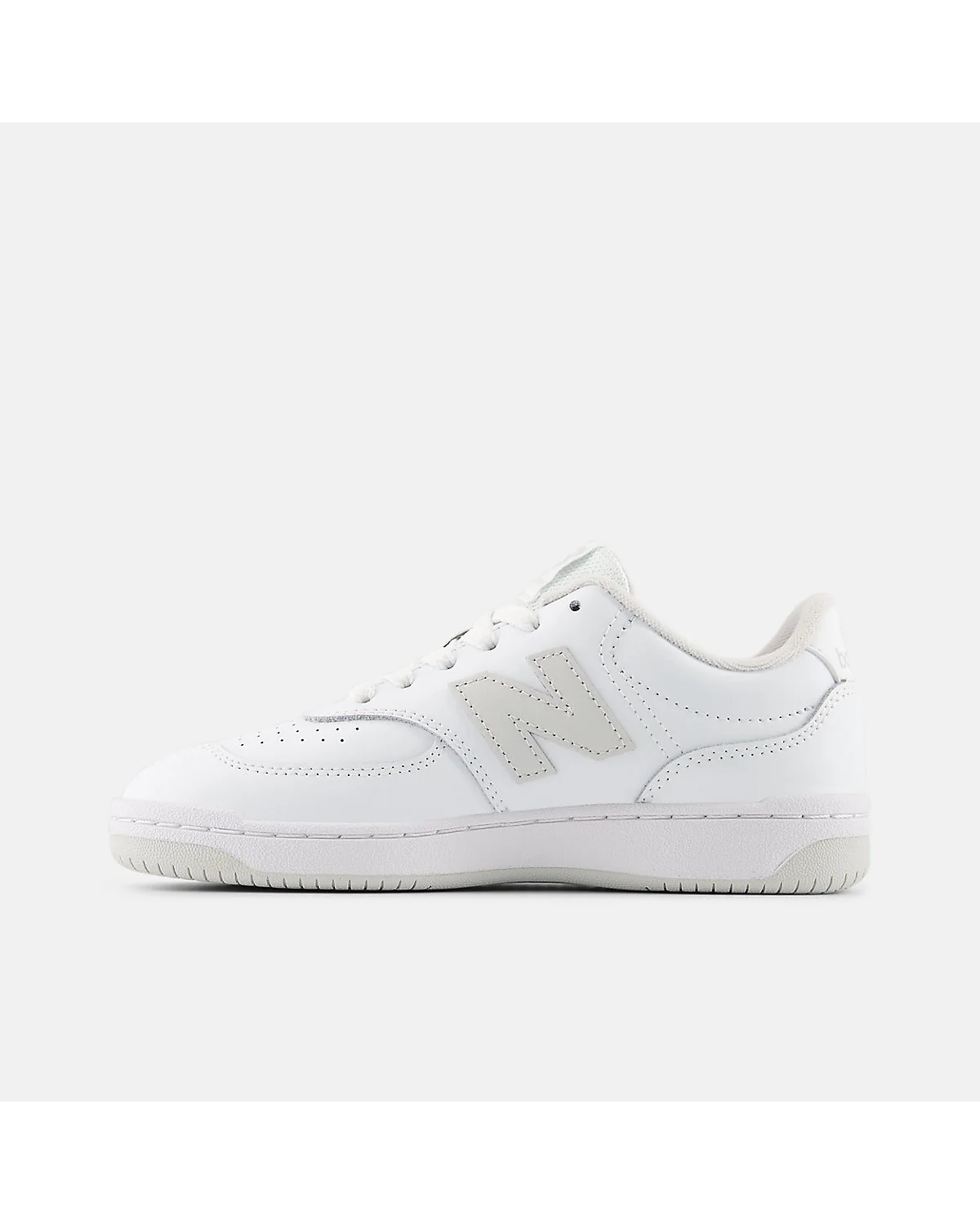 Подошва детских кроссовок New Balance 080 с серыми коническими шипами