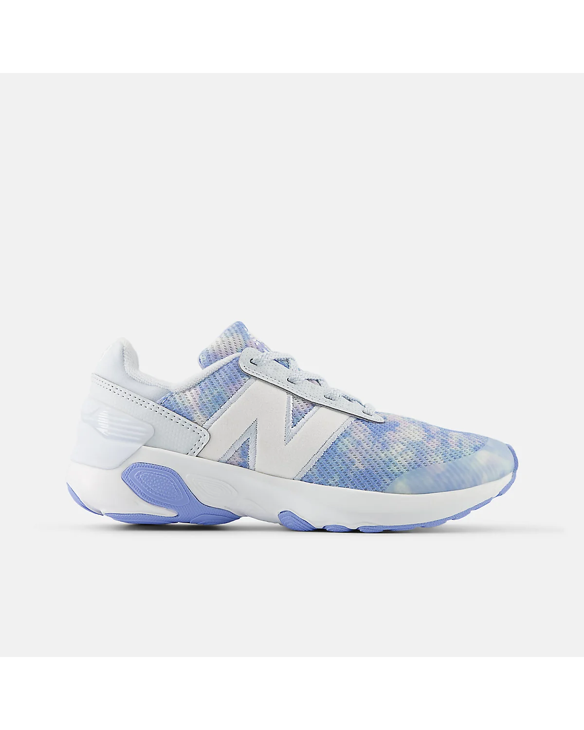 Голубые кроссовки New Balance Fresh Foam 1440 v1 с белой подошвой, вид сбоку