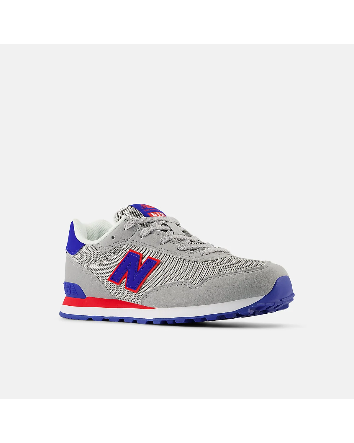 Кроссовки New Balance 515 с красным логотипом и серо-голубым верхом, вид спереди
