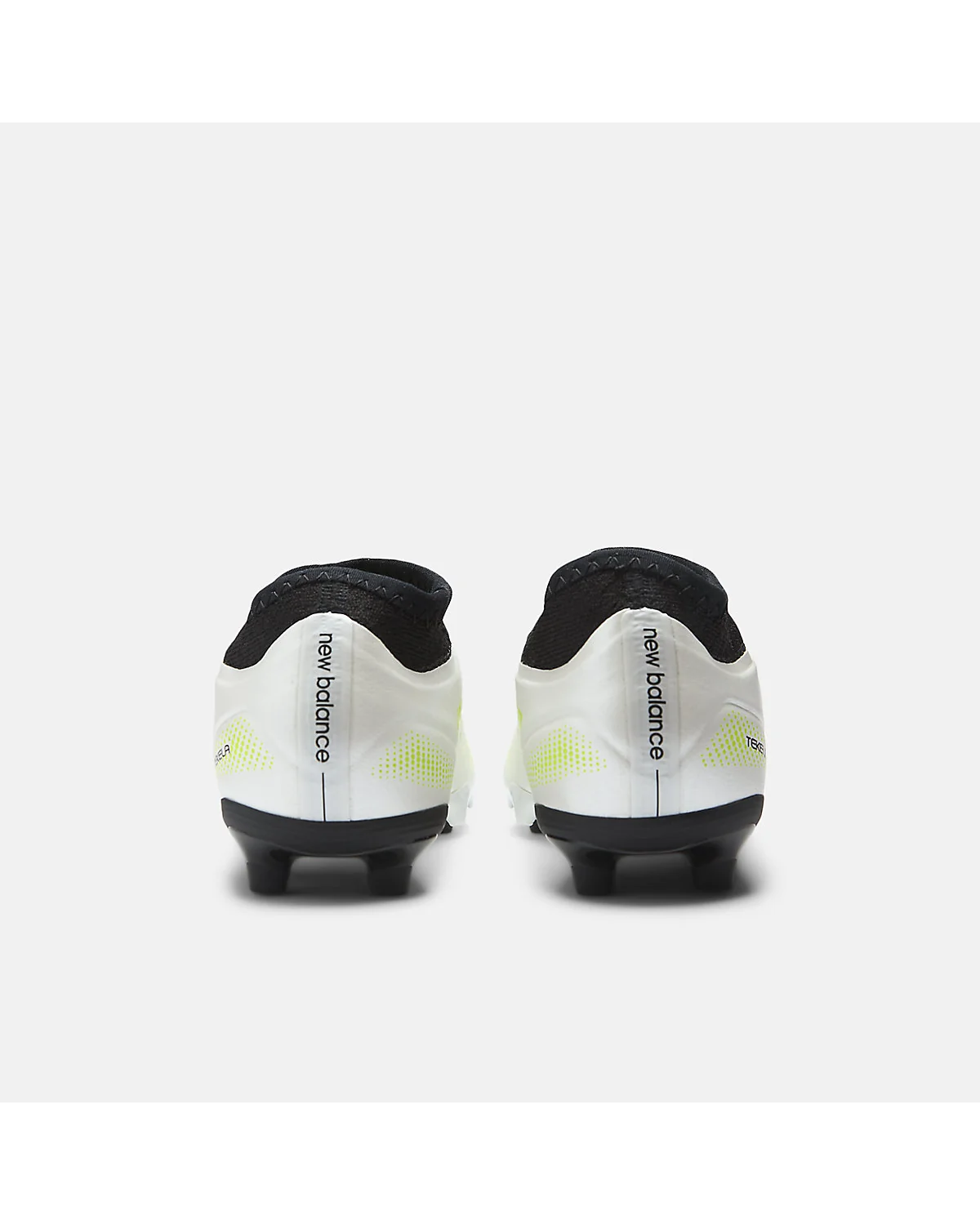 Футбольные бутсы New Balance Tekela Team Low JNR FG V5 — 5