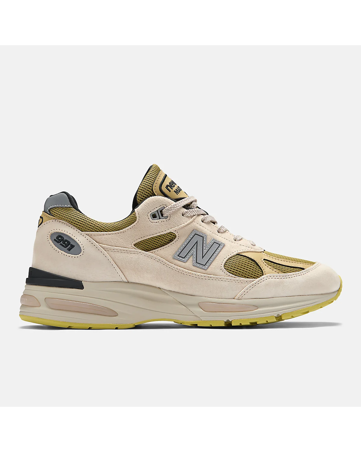 Кроссовки New Balance Made in UK 991v2 Neo Synthesis в бежево-зелёных тонах, вид сбоку.