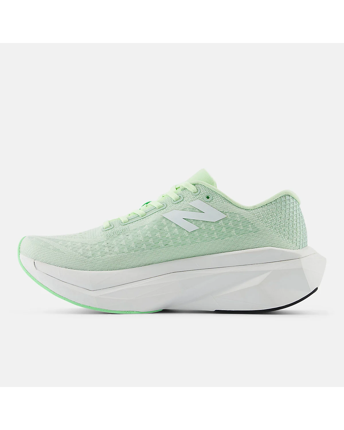 Подошва кроссовки New Balance с салатово-зелёным цветом, вид сбоку.