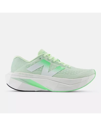 New Balance FuelCell SuperComp Trainer v3
