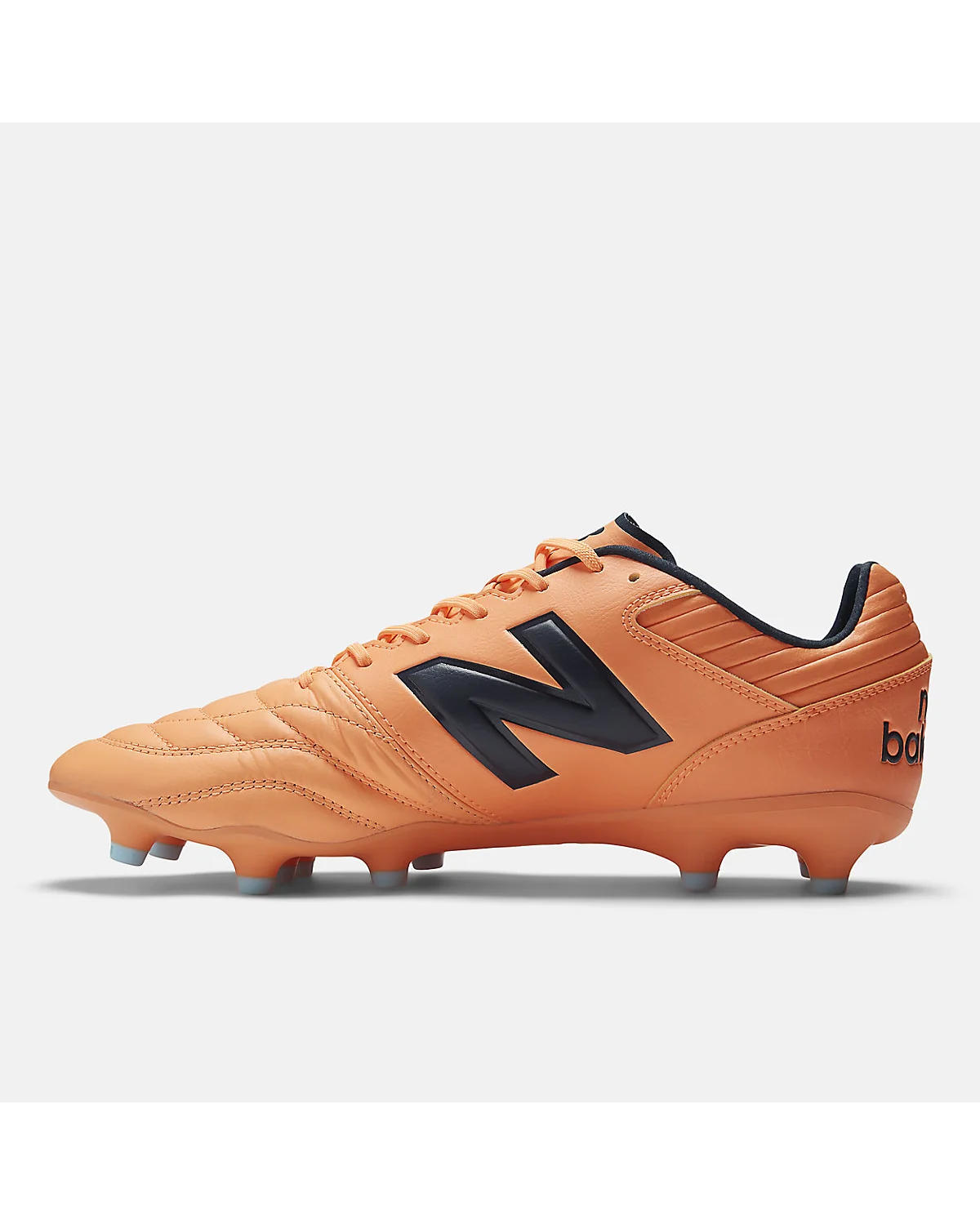Футбольные бутсы New Balance 442 PRO FG, подошва с металлическими шипами