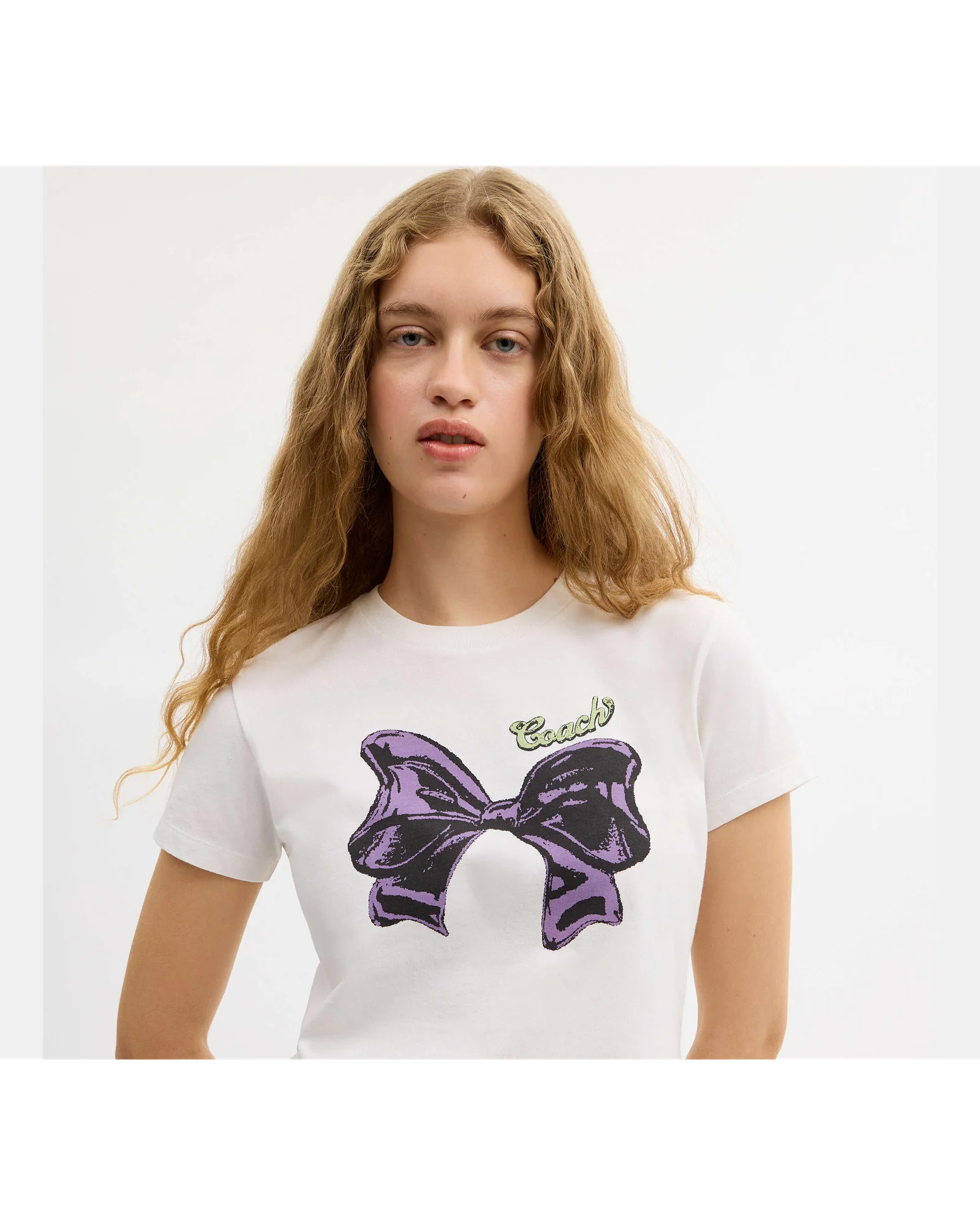 Футболка Coach с бантом из органического хлопка — 10