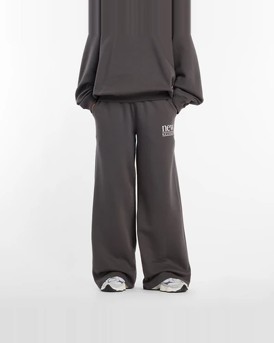 Брюки New Balance Reimagined Fleece черные