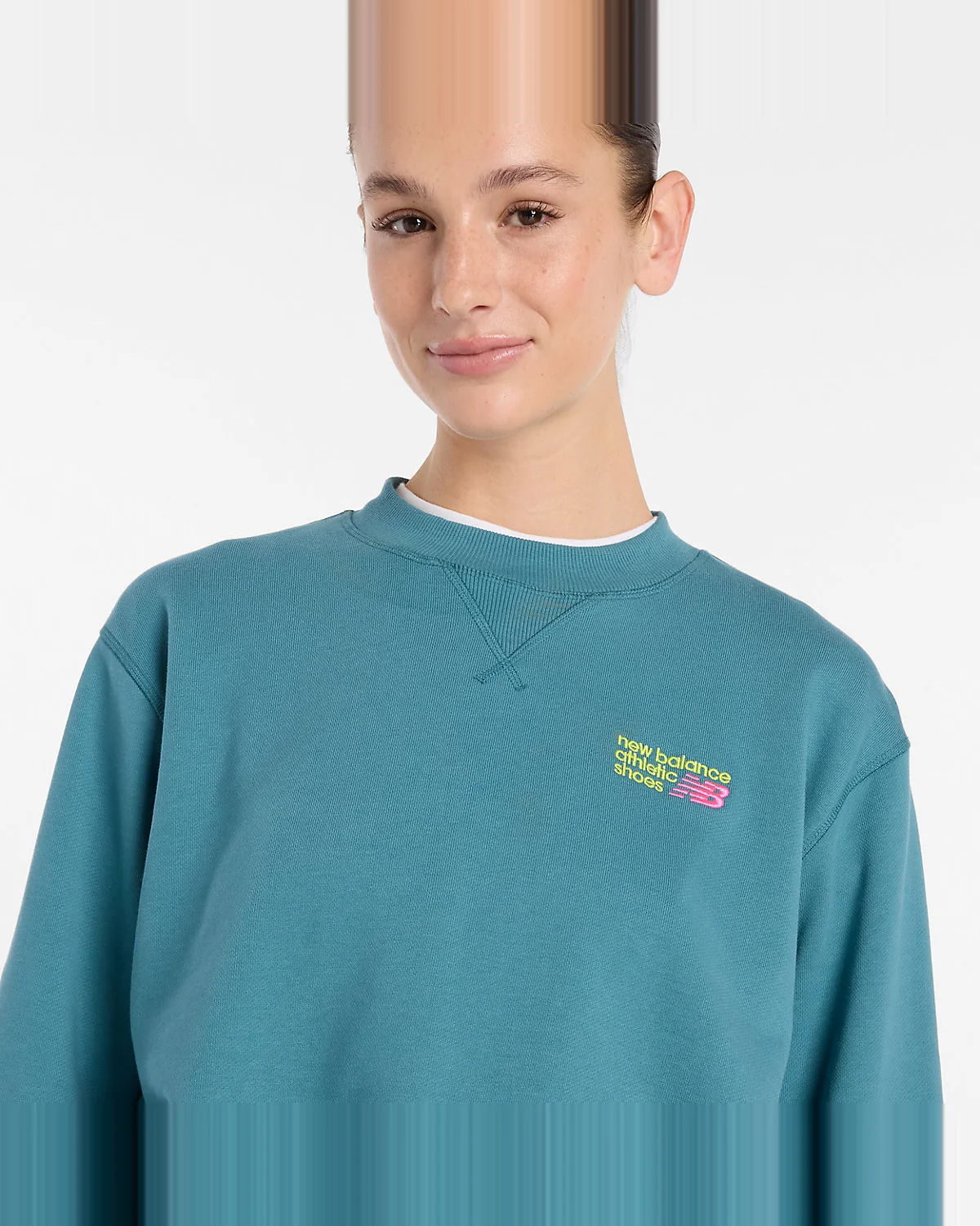 New Balance Athletics Premium Logo Relaxed Crop Crew — 4