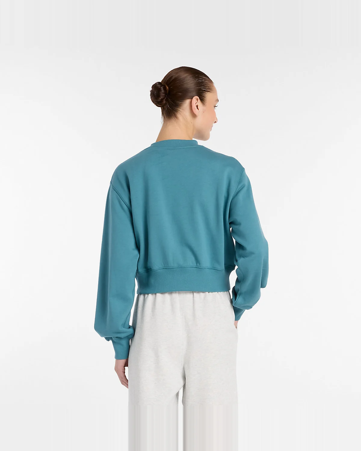 New Balance Athletics Premium Logo Relaxed Crop Crew — 5