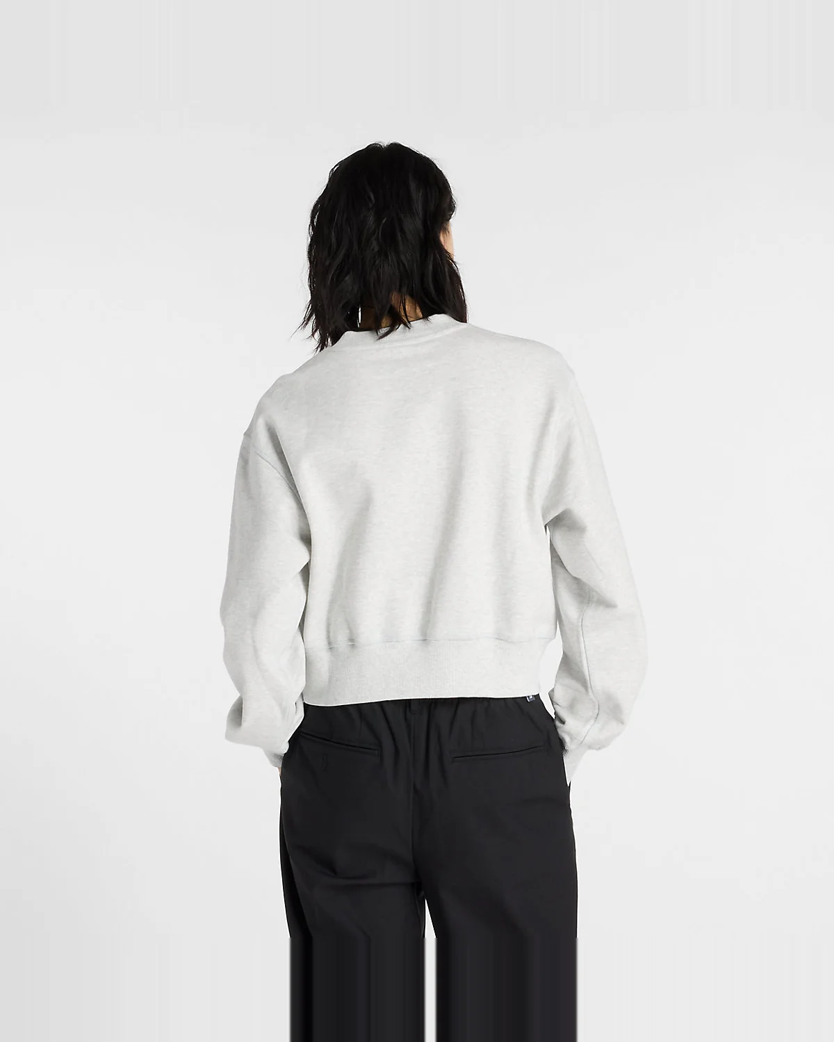 New Balance Athletics Premium Logo Relaxed Crop Crew — 5