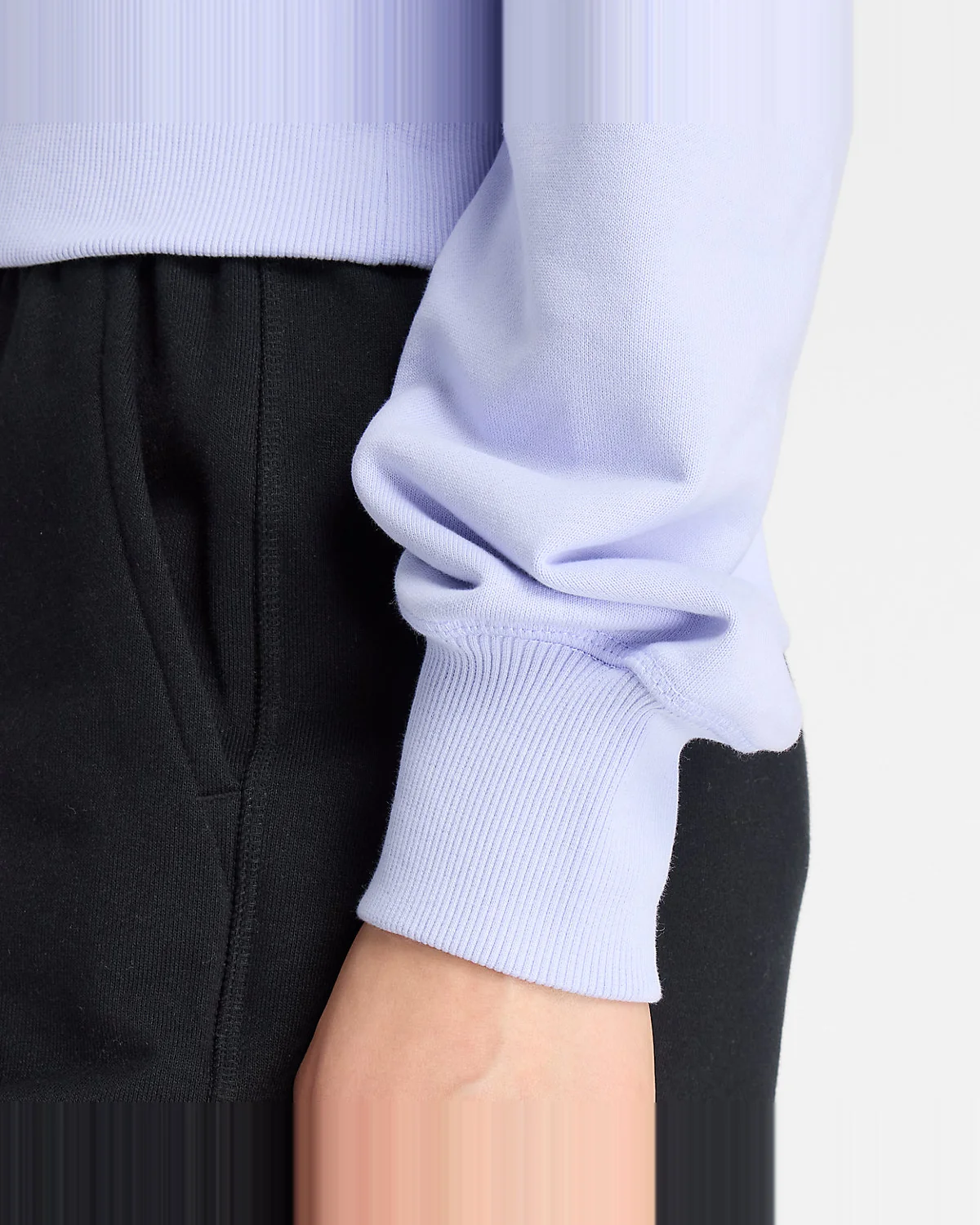 New Balance Athletics Premium Logo Relaxed Crop Crew — 7